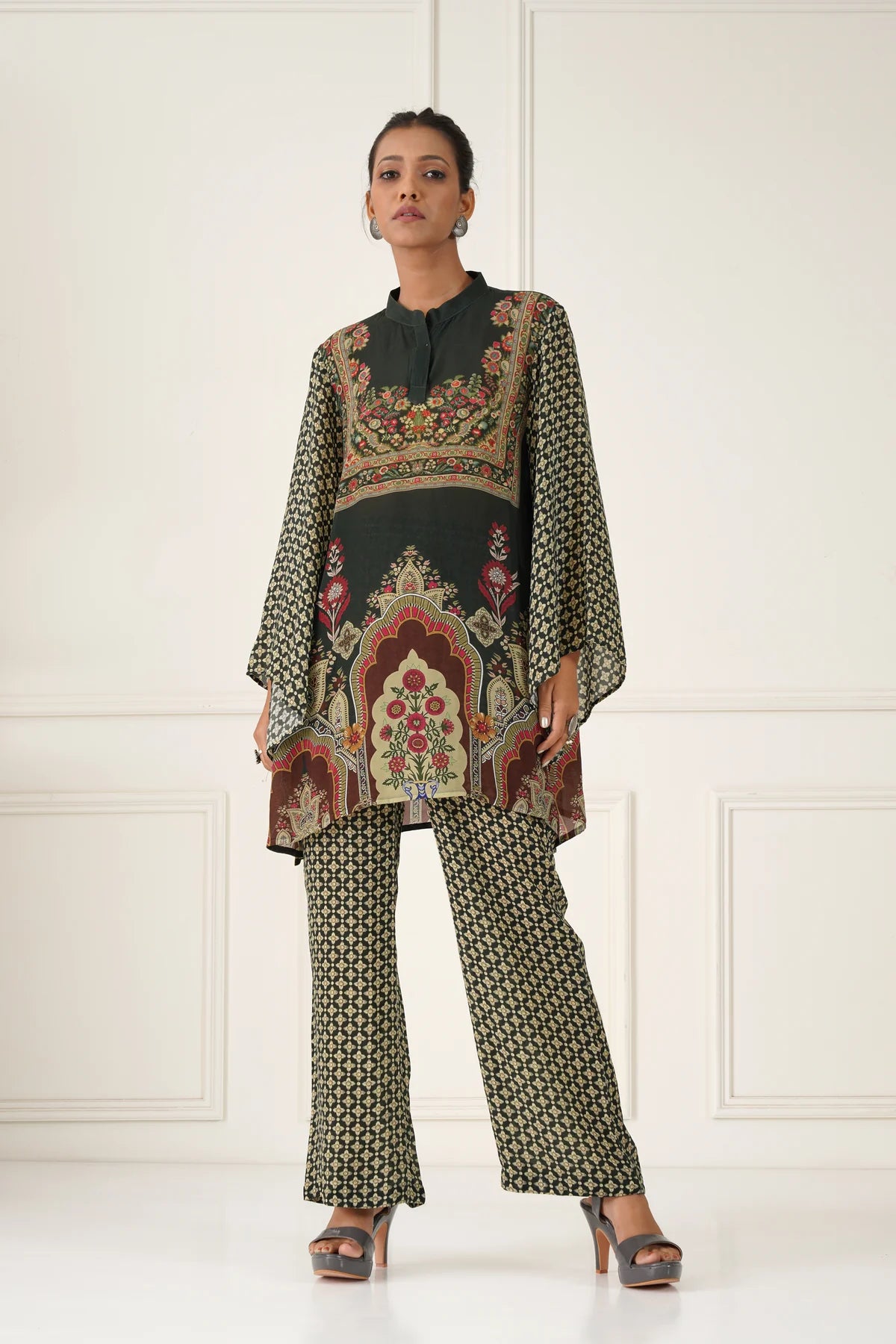 NOOR DESIGNER FARSHI SUITS - BRT06