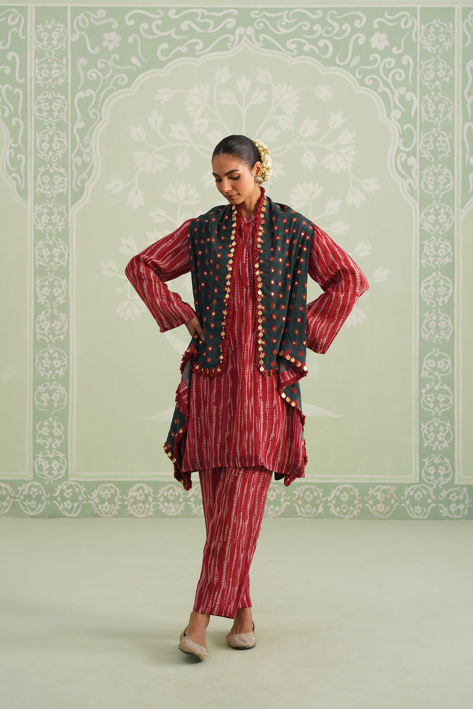 Riana Embroidered Crepe Matching Set