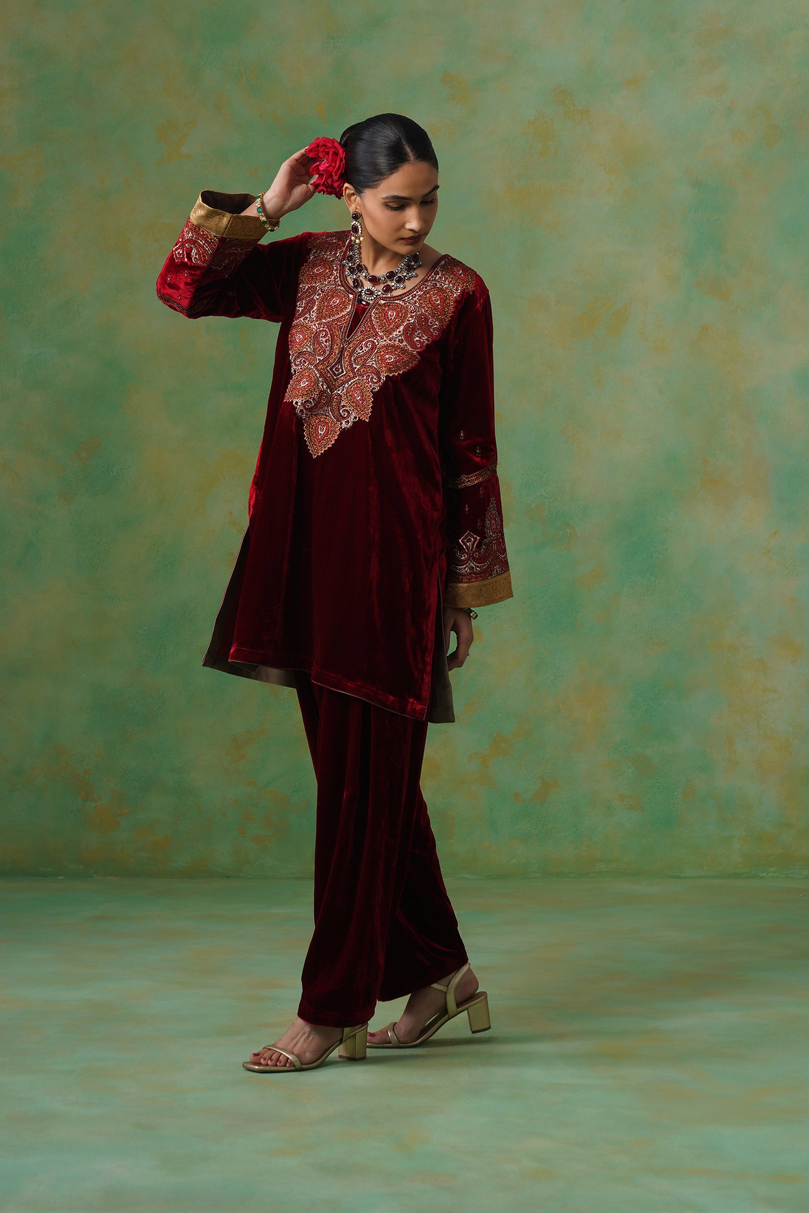 Jaya Embroidered Velvet Suit Set