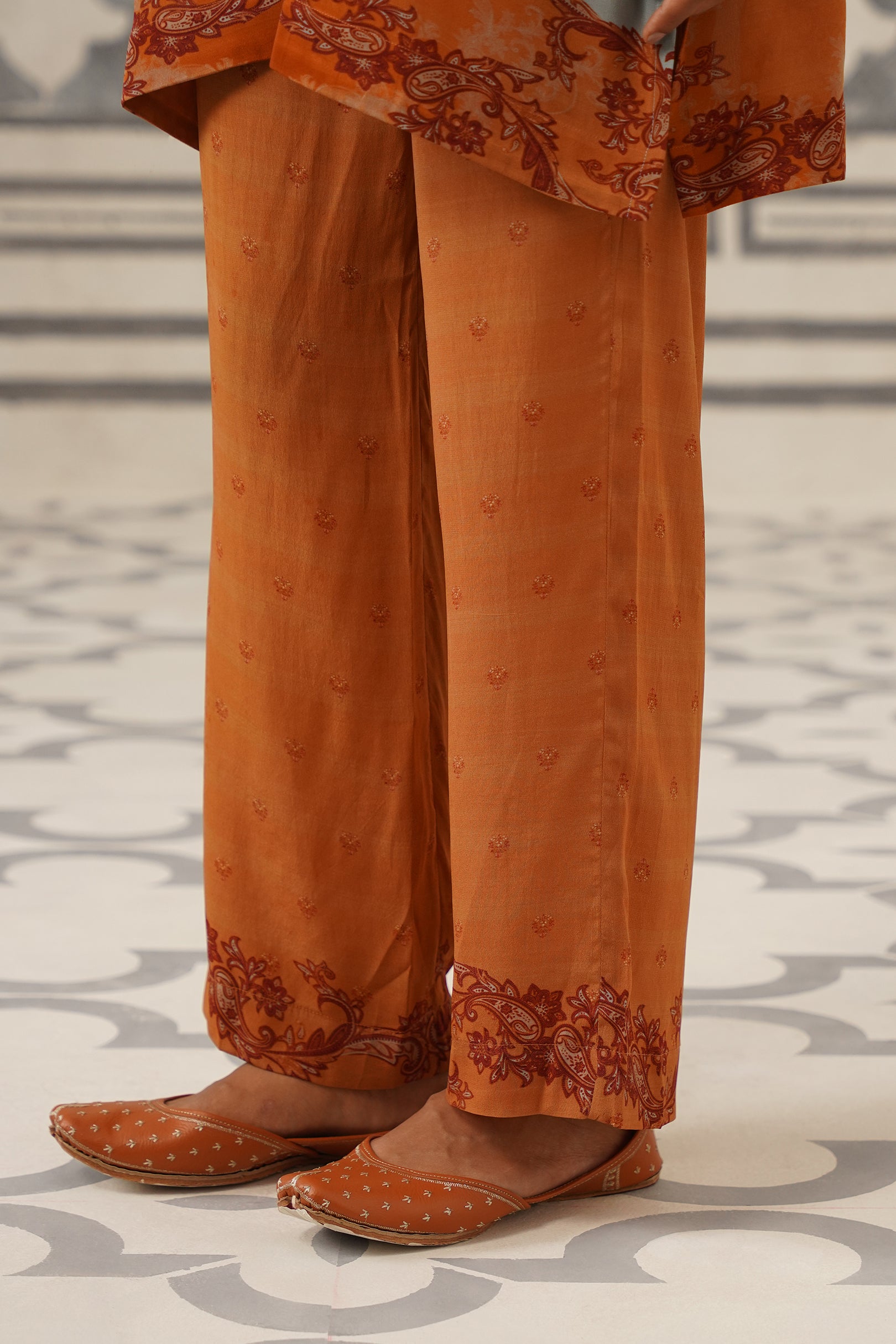 Tarini Crepe Printed Matching Set
