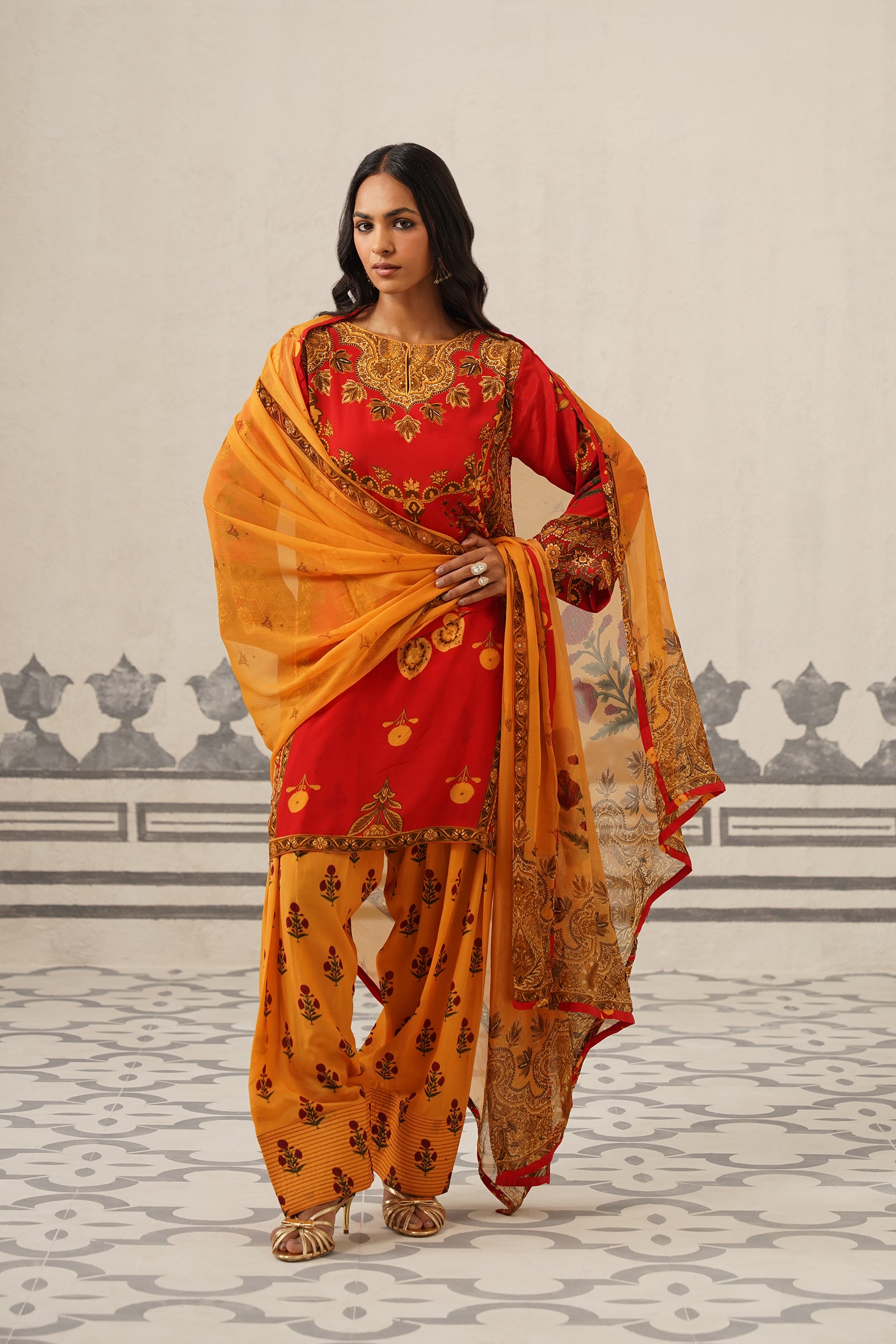 Vanya Crepe Printed Suit Set