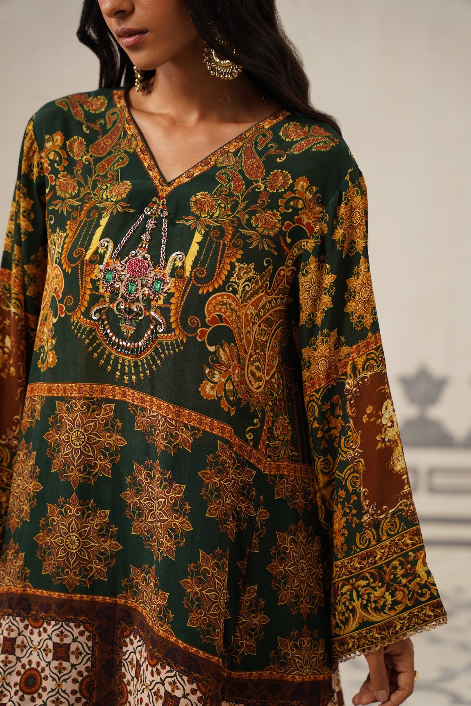 Arya Crepe Printed Suit Set