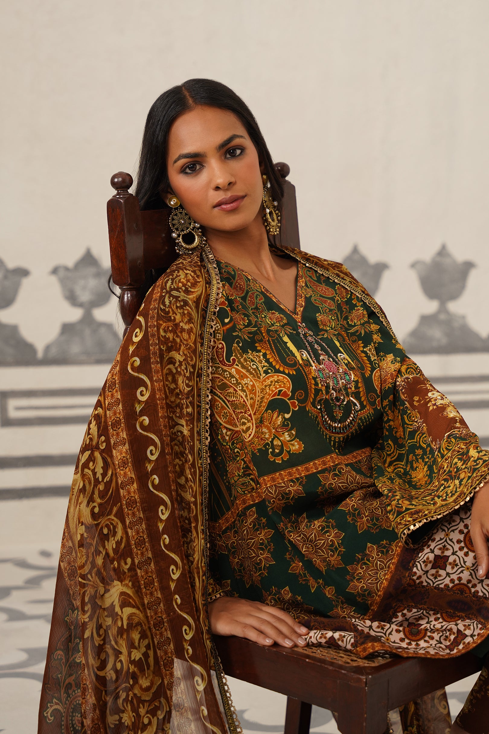 Arya Crepe Printed Suit Set