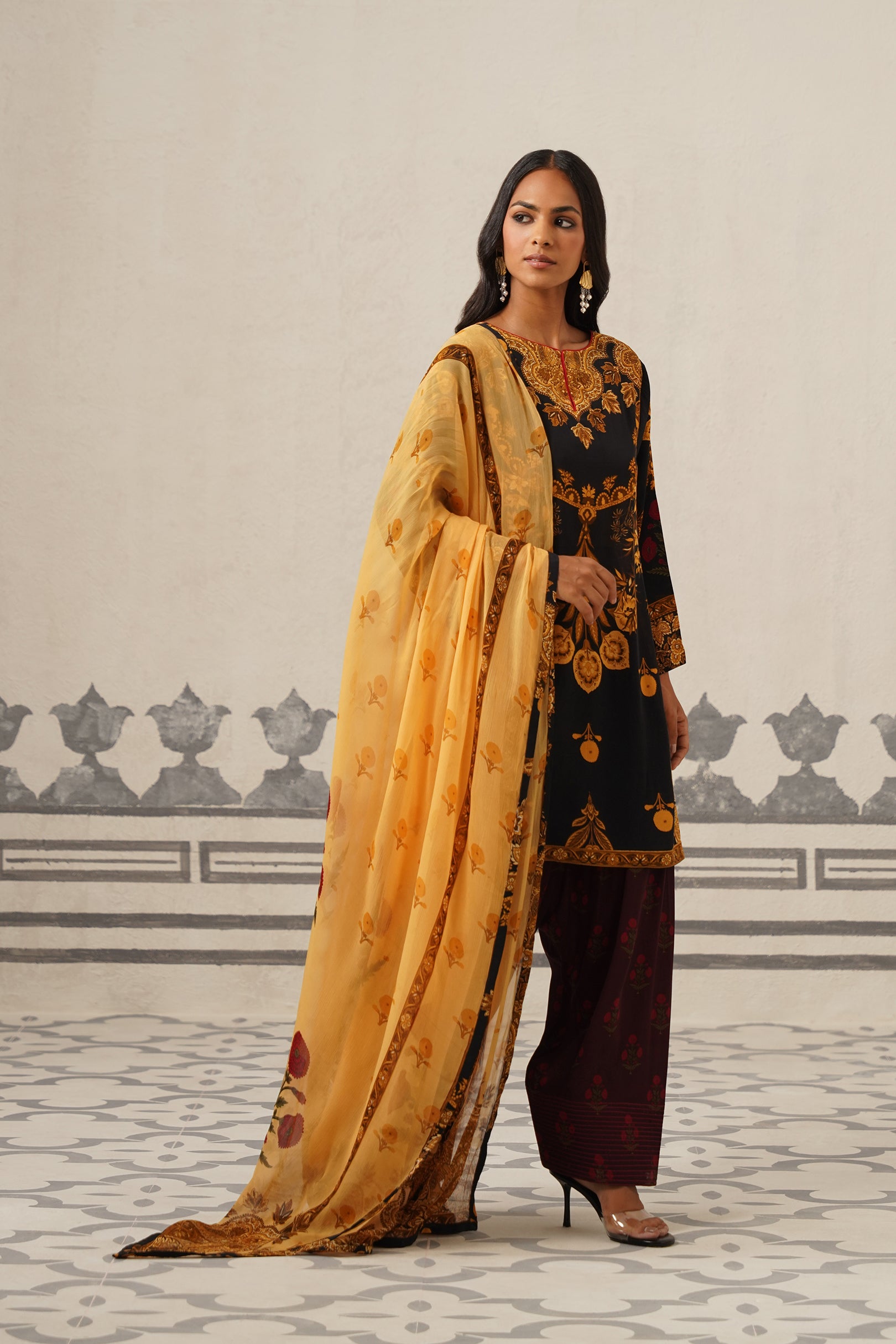Areeba Crepe Printed Suit Set