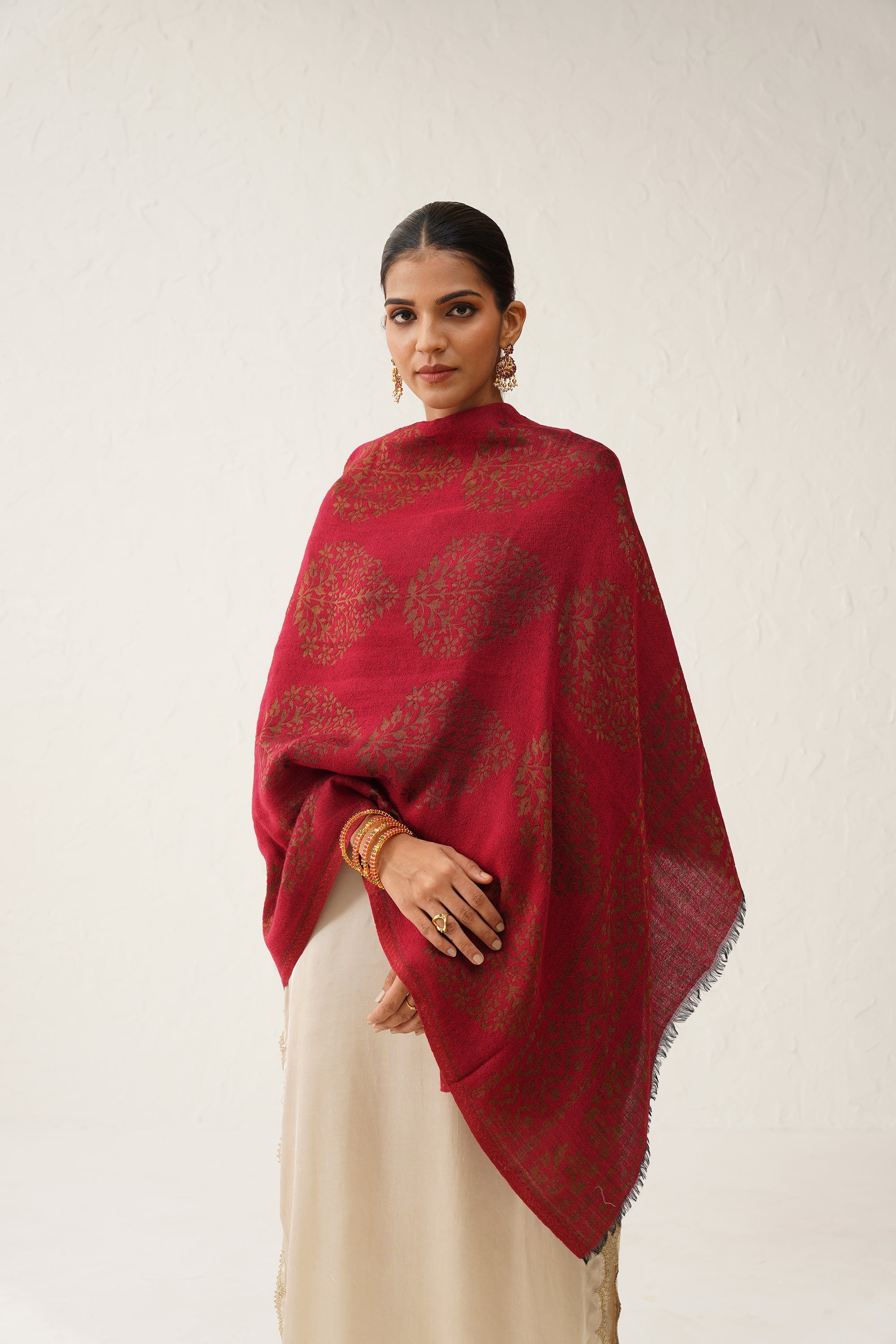 Falak Moonlight Woollen Shawl - Neetika Chopra