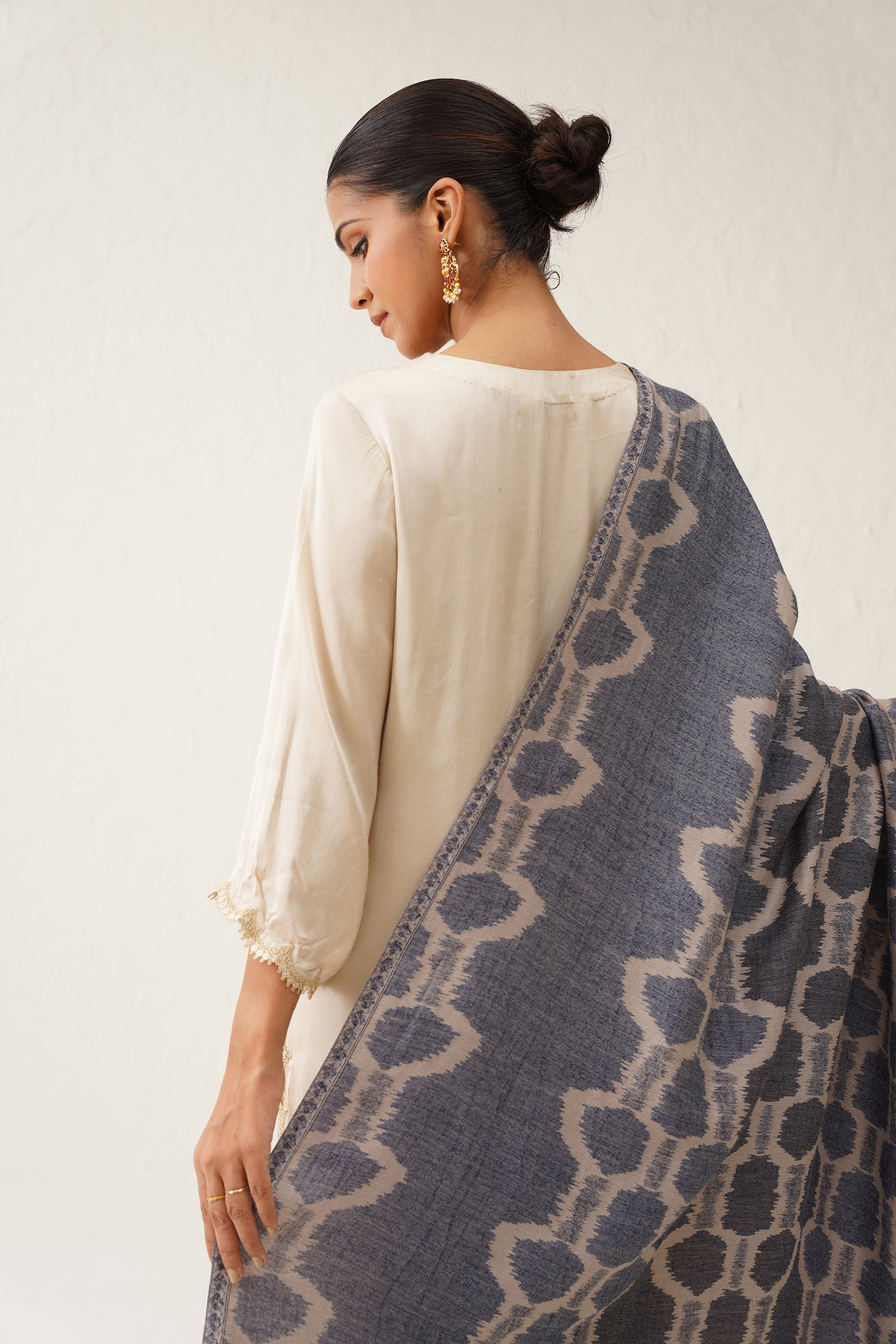 FARAH IKAT WOOLLEN SHAWL - Neetika Chopra