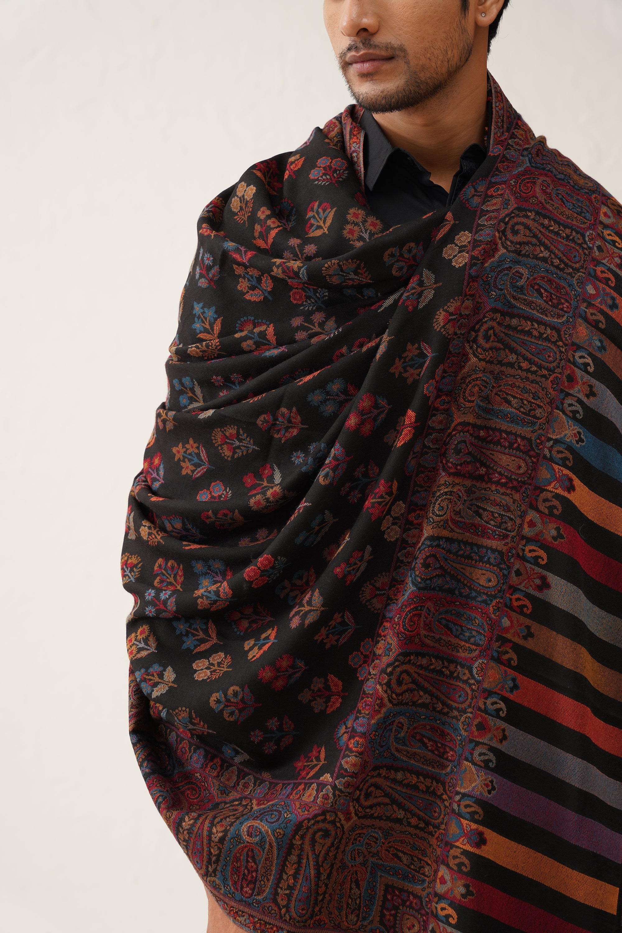 Mens Black Kaani Woollen Dusala - Neetika Chopra