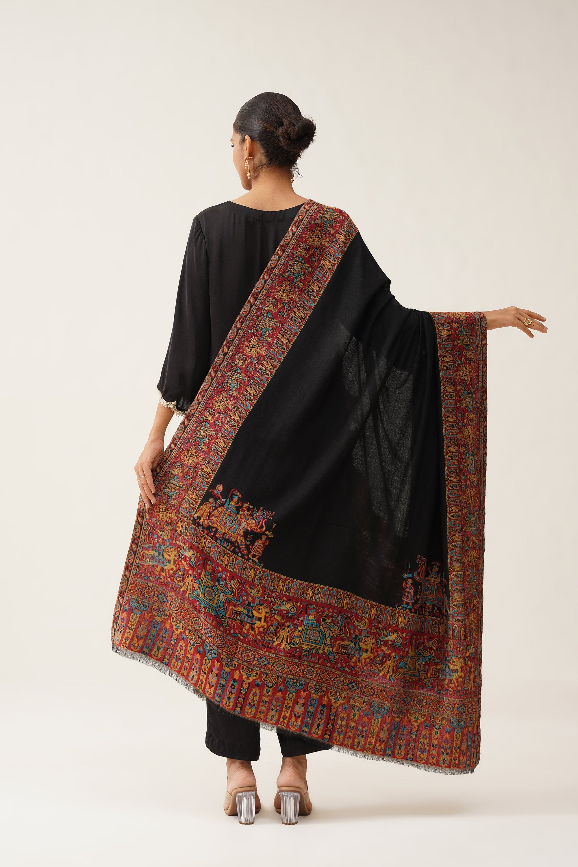 Siya Kaani Woollen Shawl - Neetika Chopra