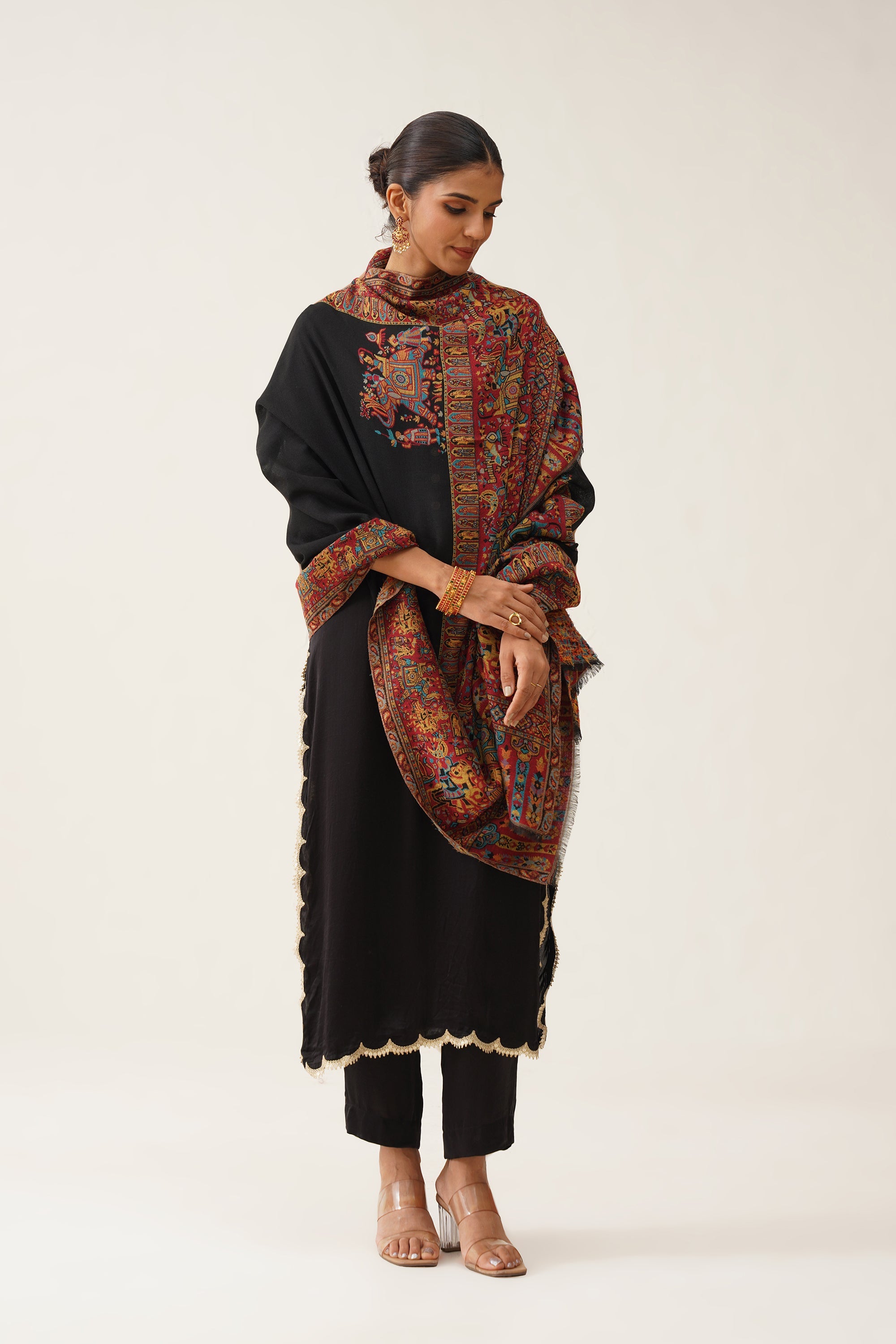 Siya Kaani Woollen Shawl - Neetika Chopra