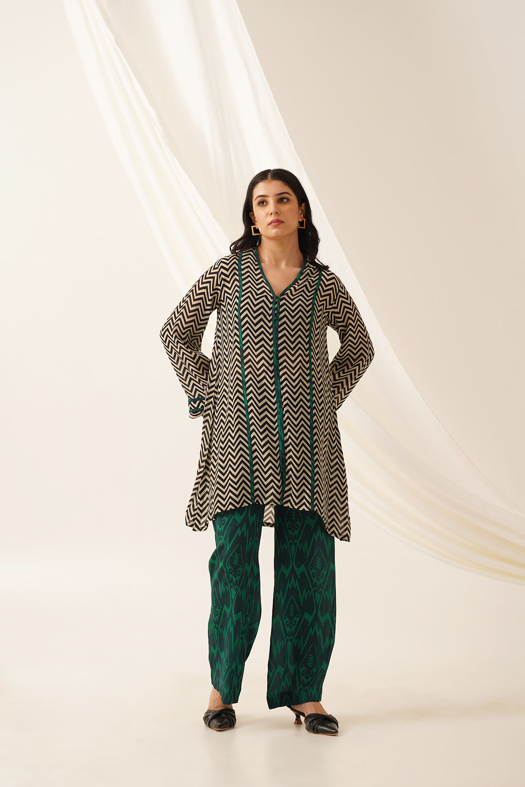 Wogue Crepe Matching Set - Neetika Chopra