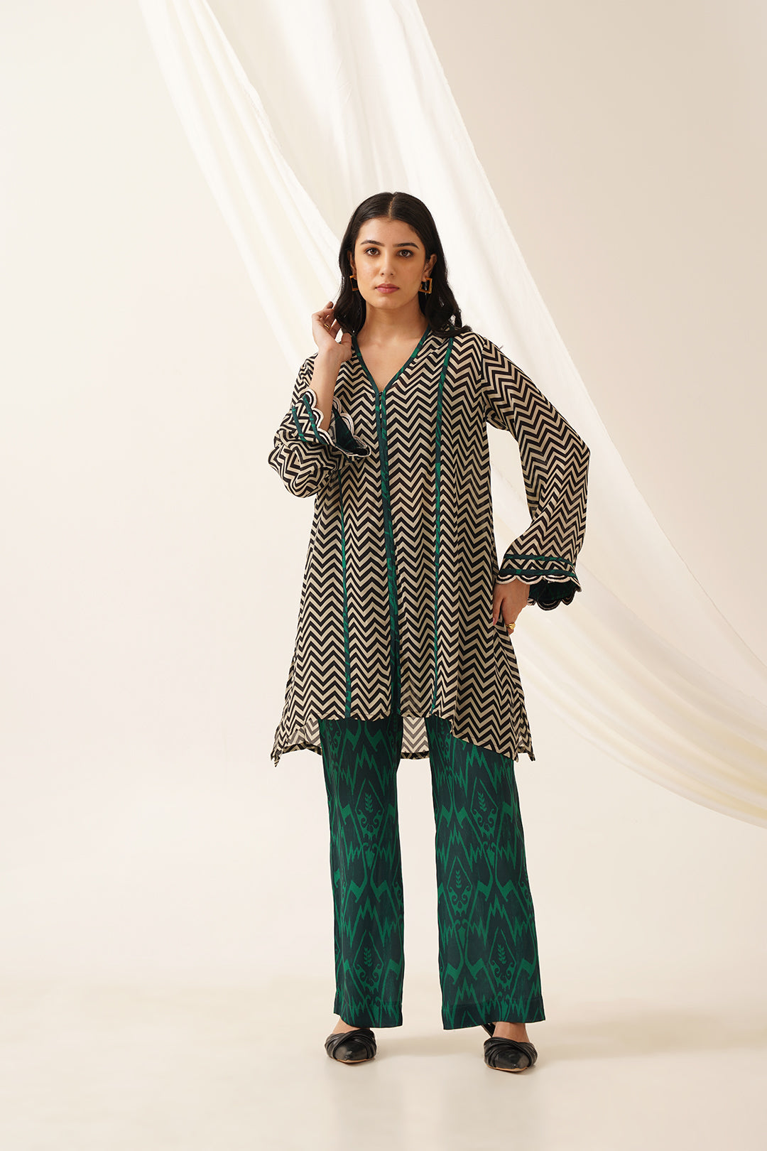 Wogue Crepe Matching Set - Neetika Chopra