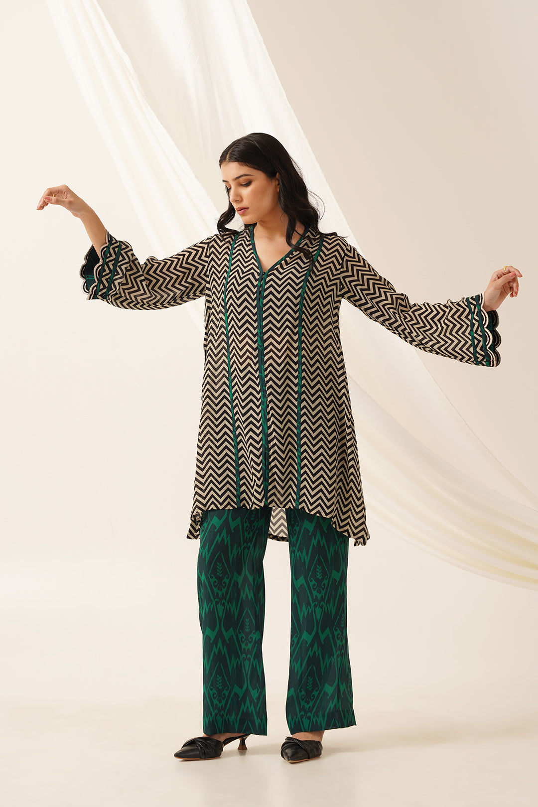 Wogue Crepe Matching Set - Neetika Chopra