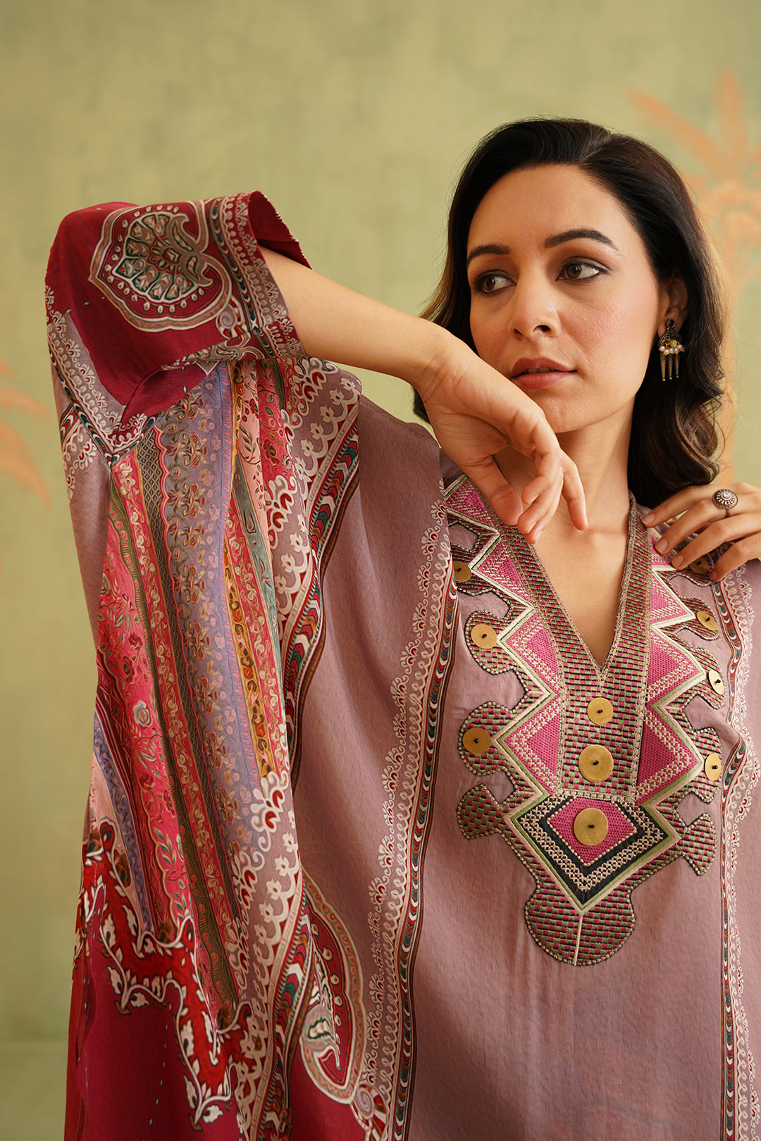 Aariz Embroidered Neck Matching Set - Neetika Chopra