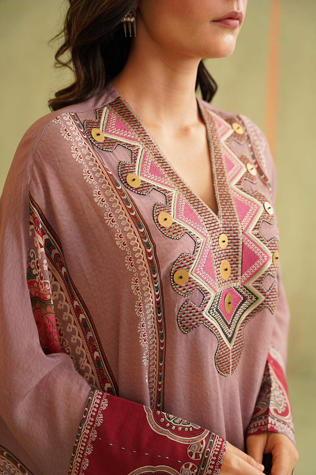 Aariz Embroidered Neck Matching Set - Neetika Chopra