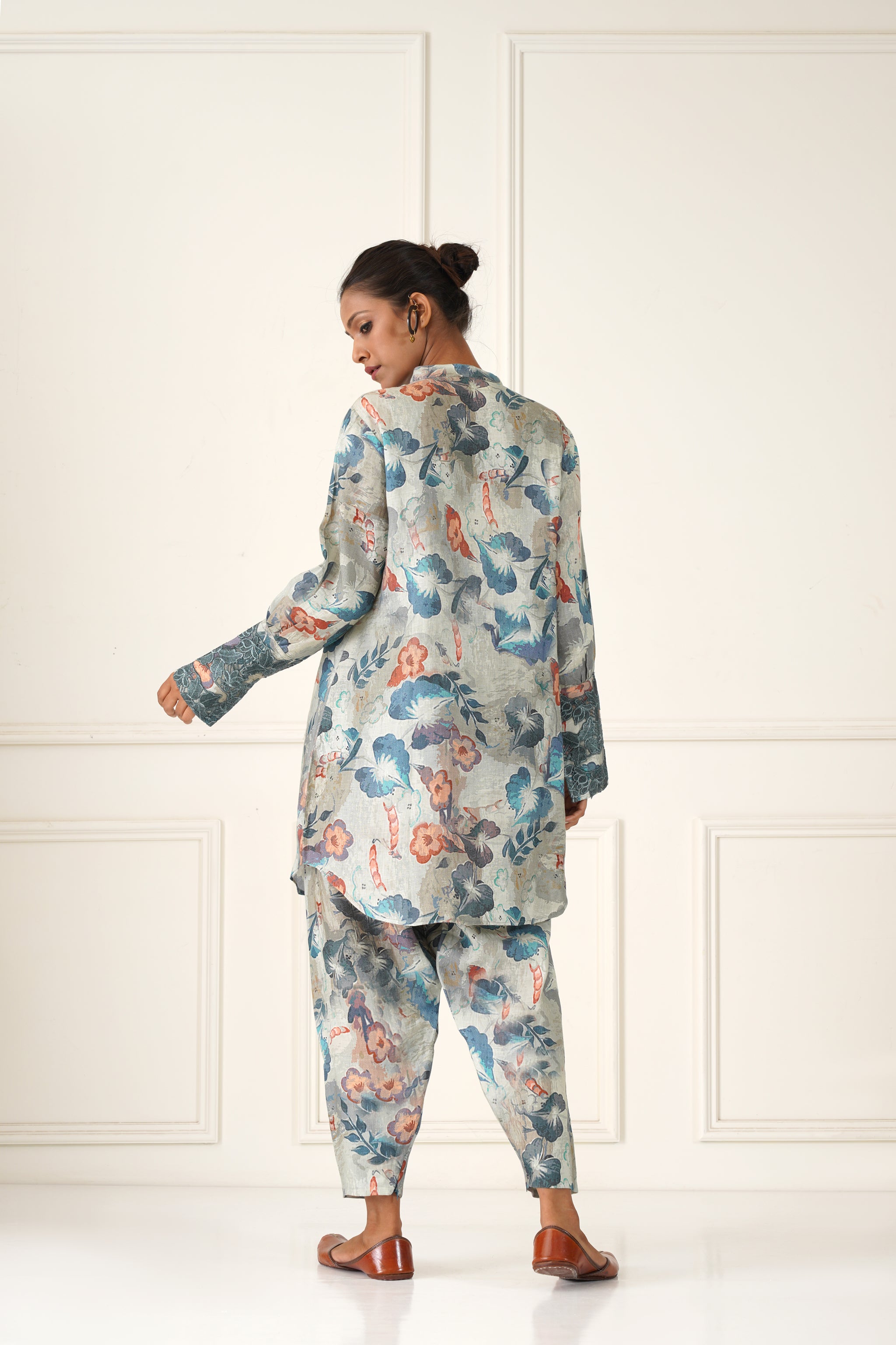 Man-naz Linen Co-ord Set - Neetika Chopra