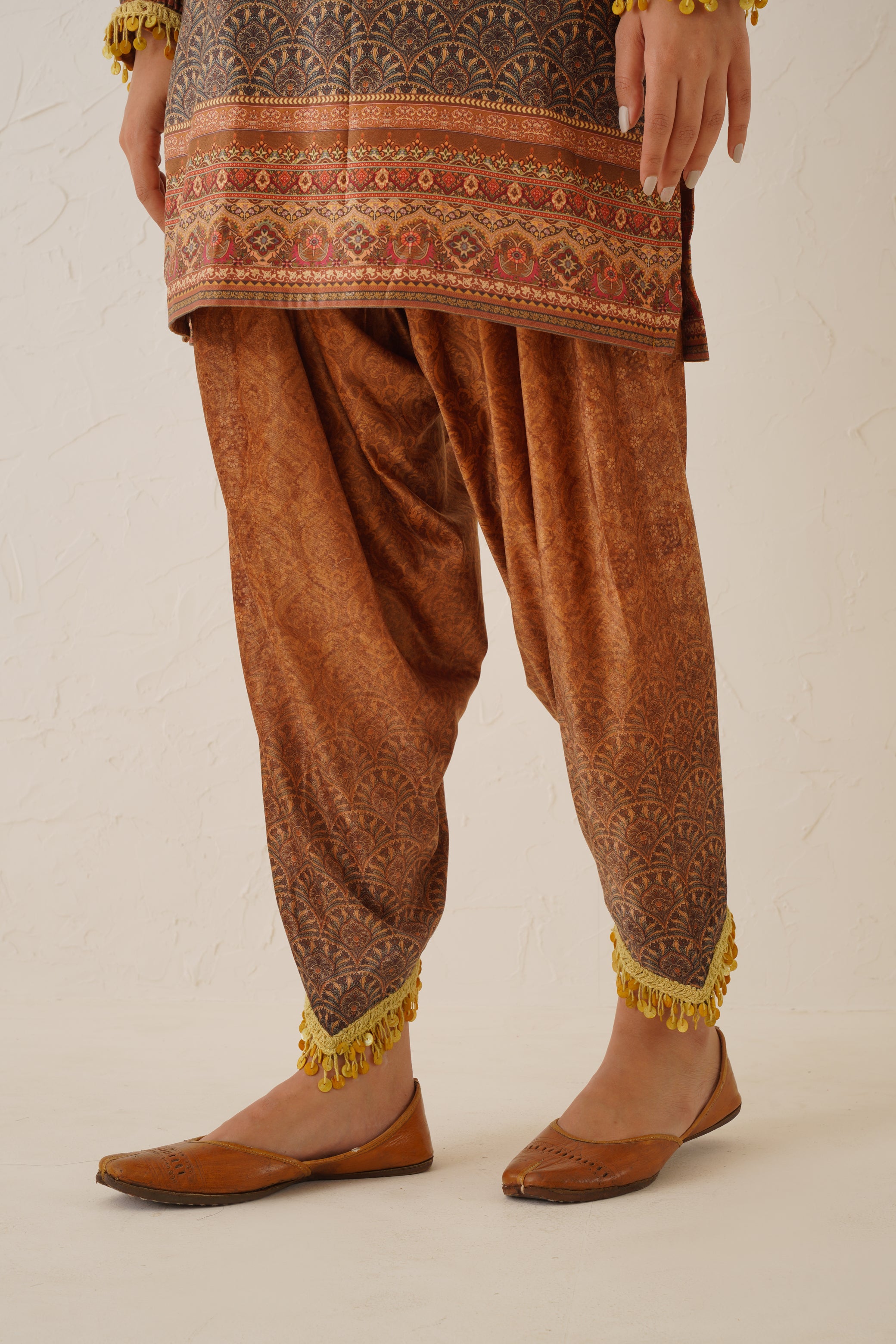 Mustard Shaded Matching Velvet Set - Neetika Chopra