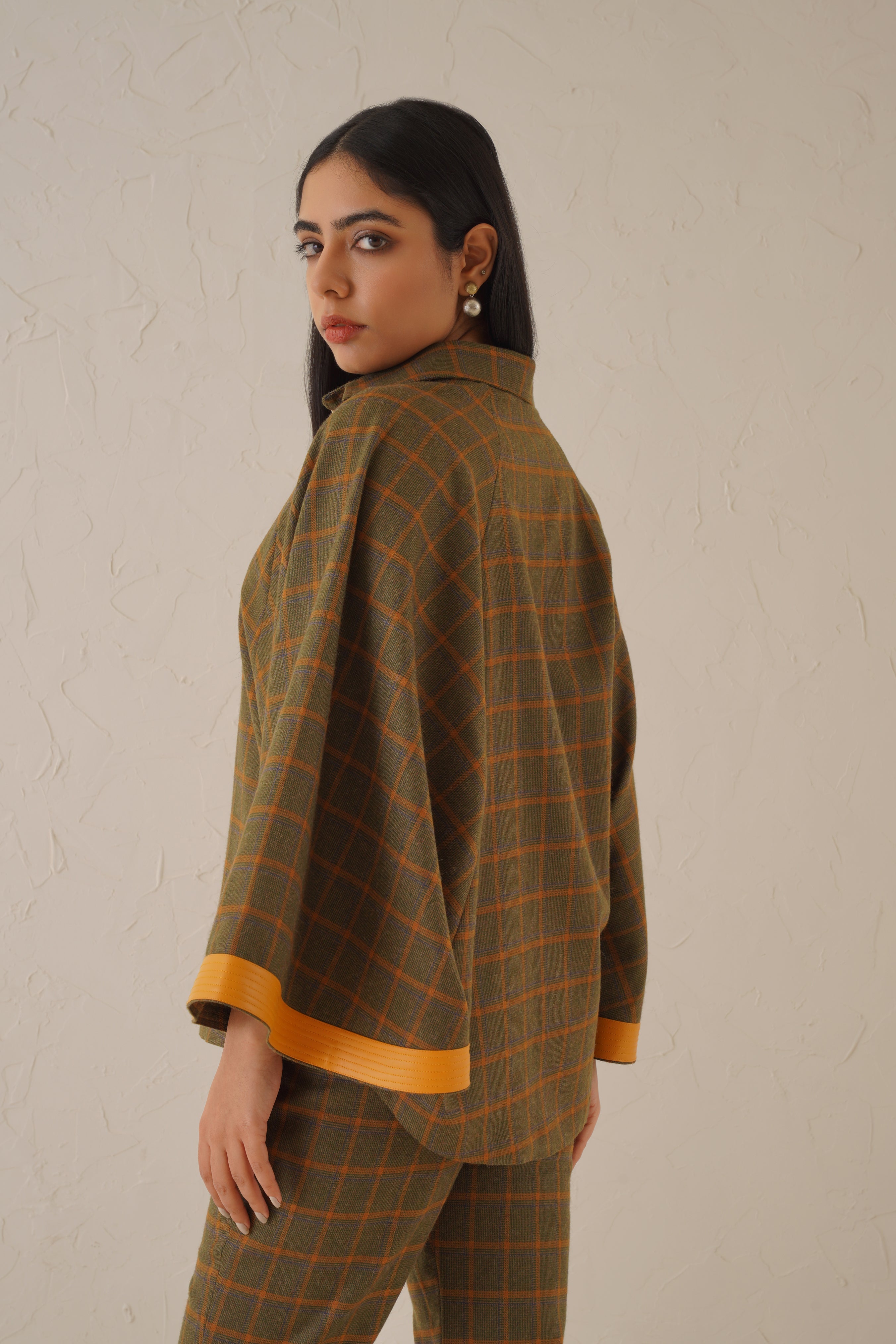 Iroko Cape Set - Neetika Chopra