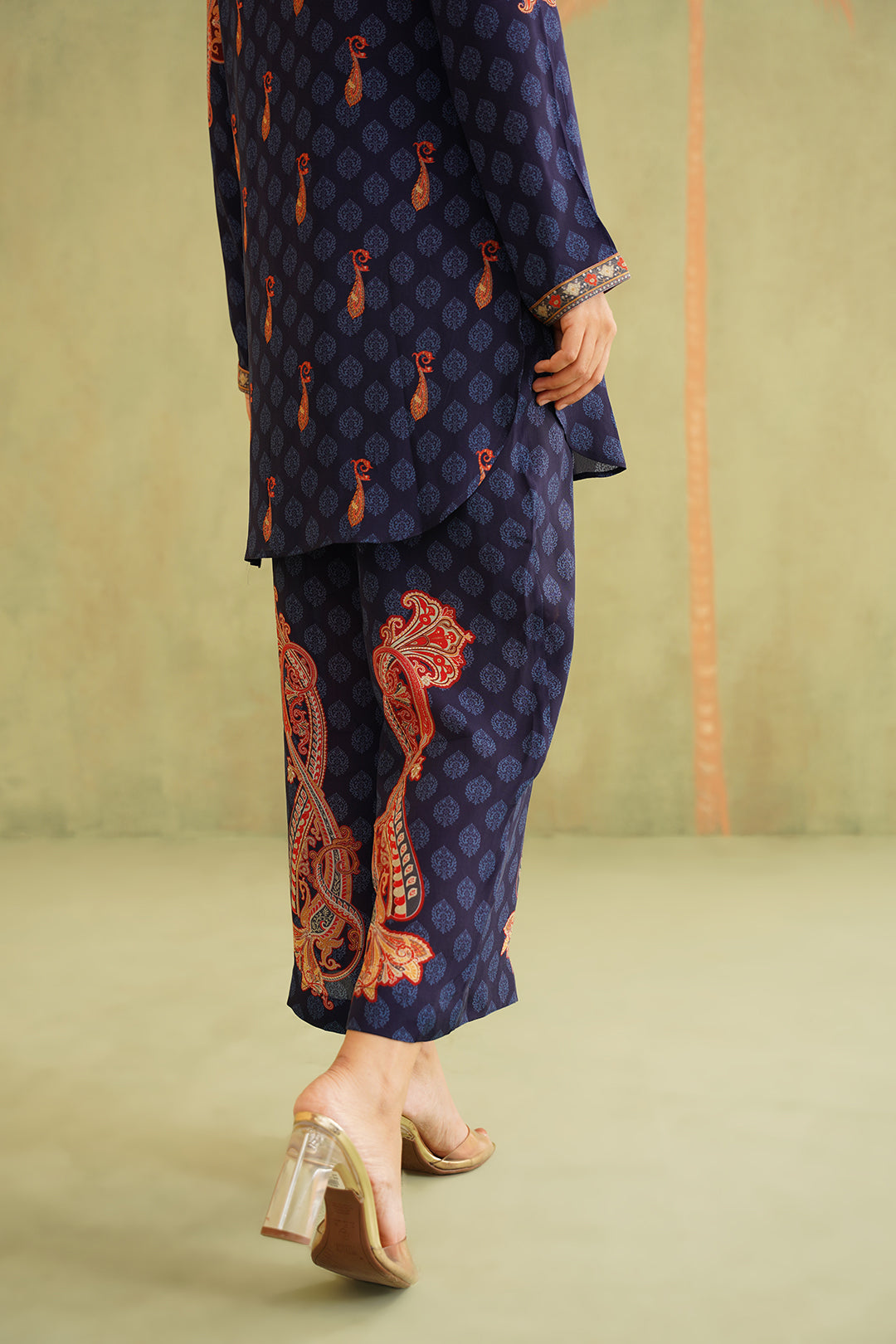 SANA HAND EMBROIDERED CREPE MATCHING SET - Neetika Chopra