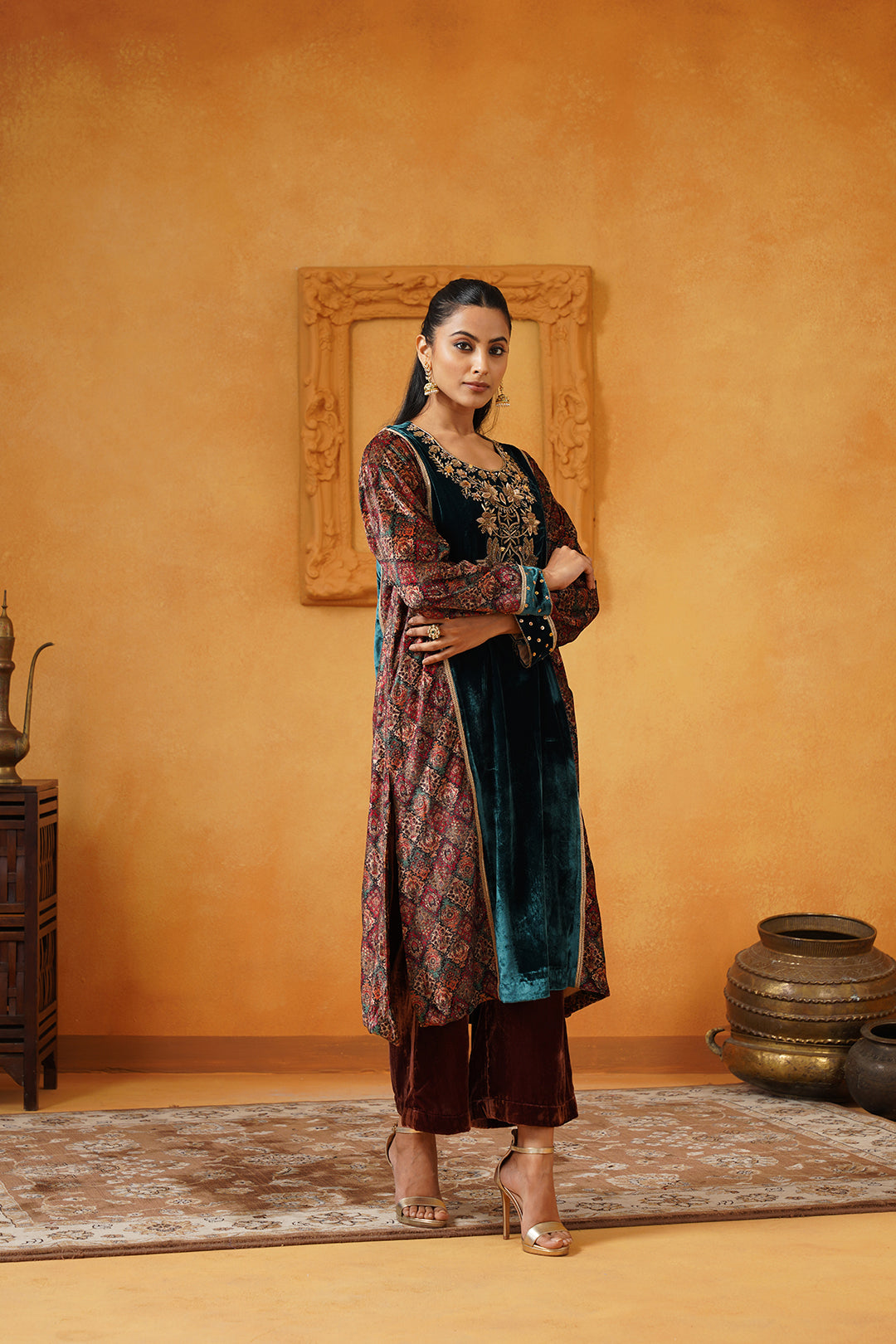 Amina Velvet Hand Embroidered Kurta Set - Neetika Chopra