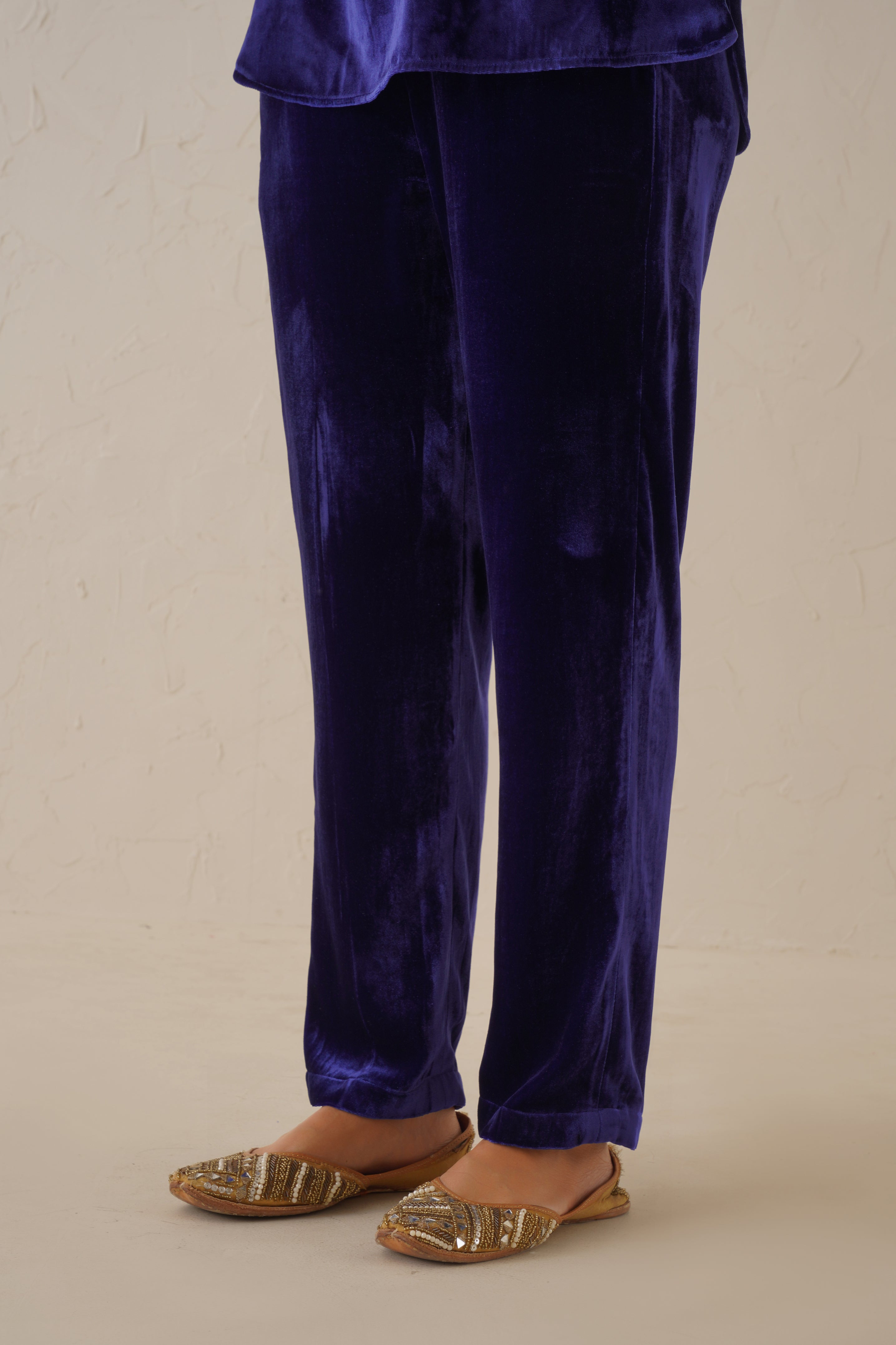 Ebony Pure Velvet Hand Embroidered Suit Set - Neetika Chopra