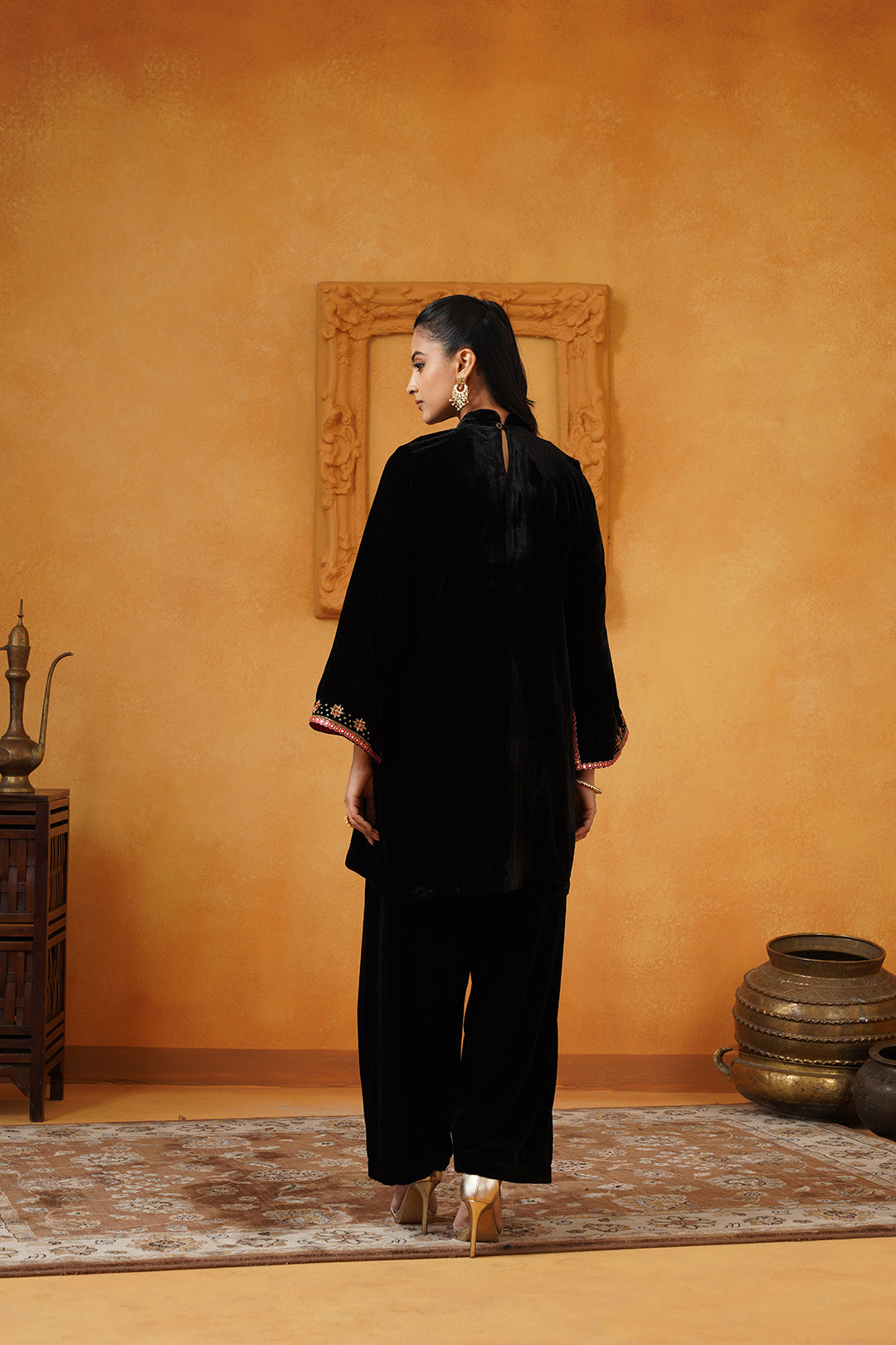 Farideh Velvet Hand Embroidered Suit Set - Neetika Chopra