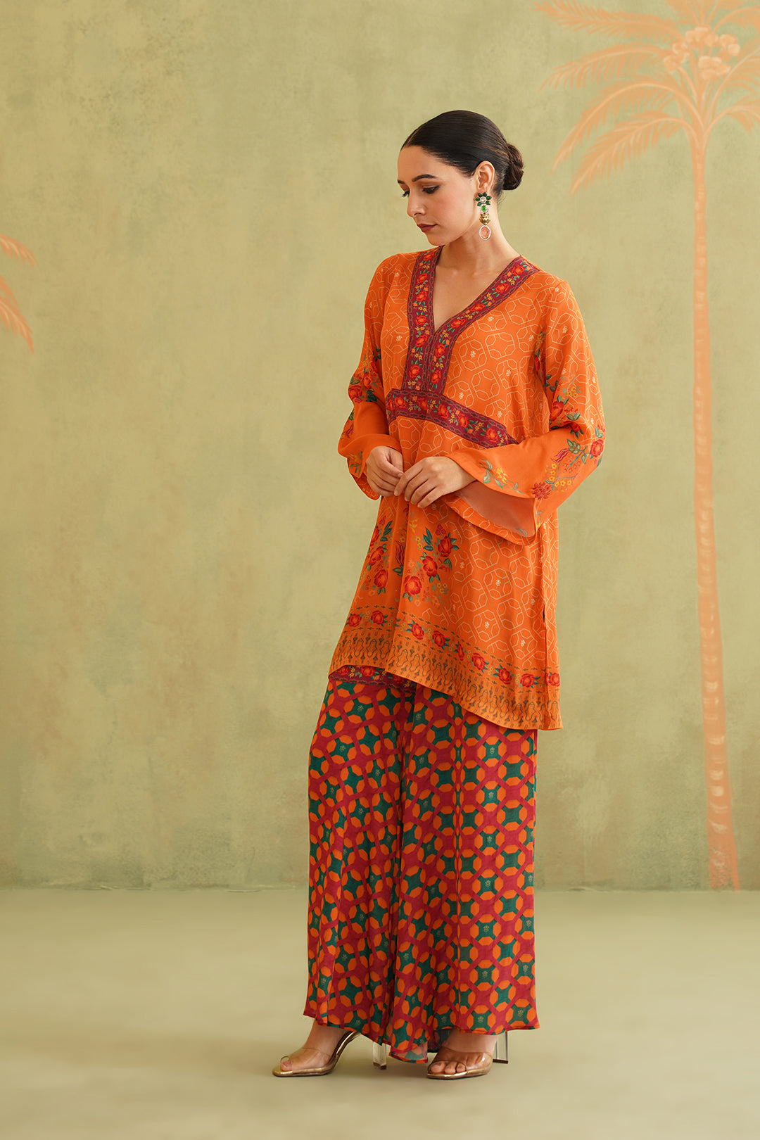 HASEEN CREPE SHARARA SET WITH DUPATTA - Neetika Chopra
