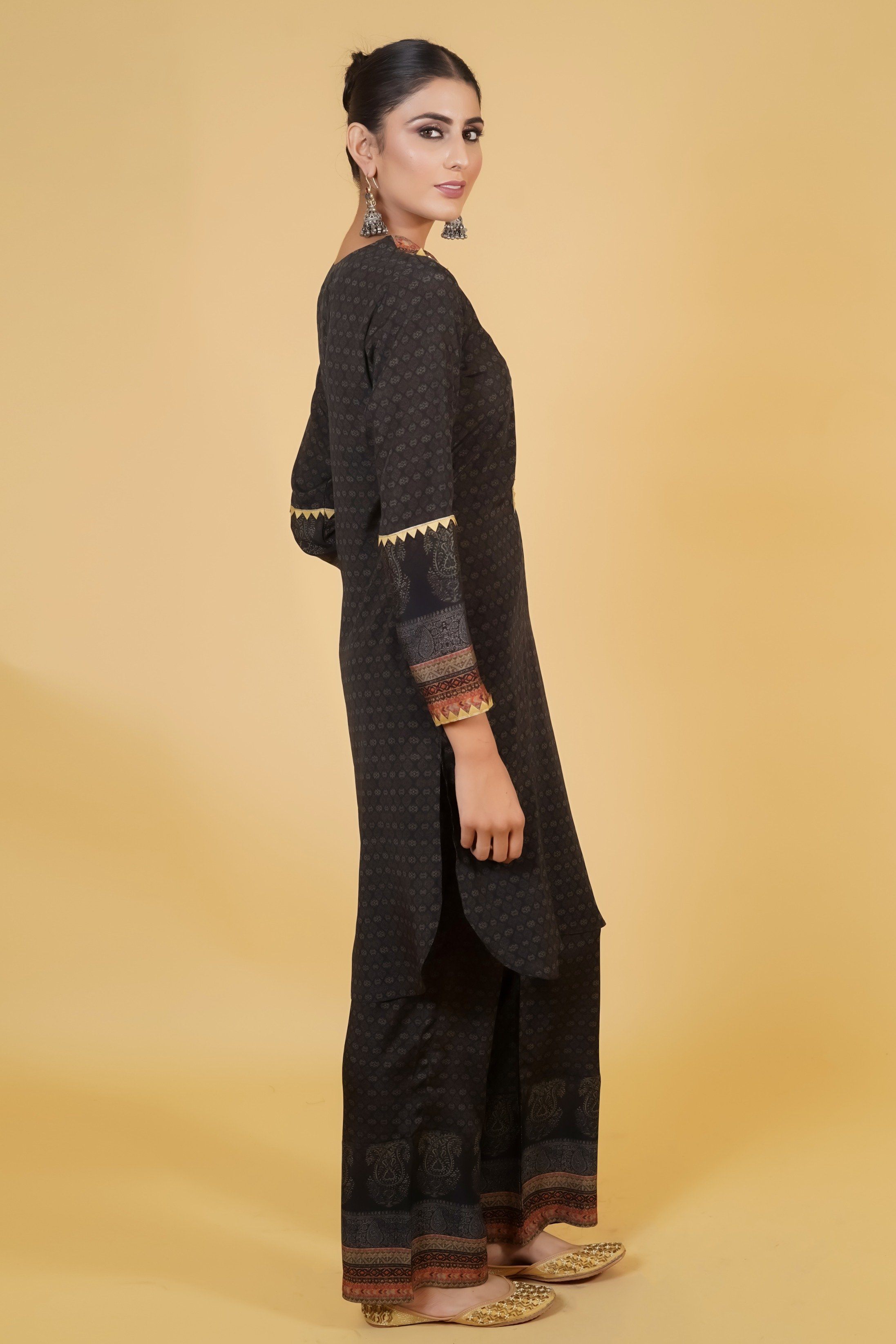 Retromotive Black Kurta Set - Neetika Chopra