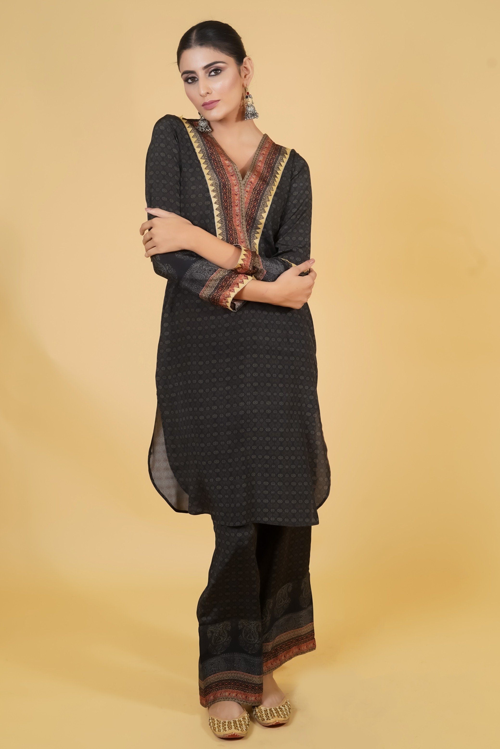 Retromotive Black Kurta Set - Neetika Chopra
