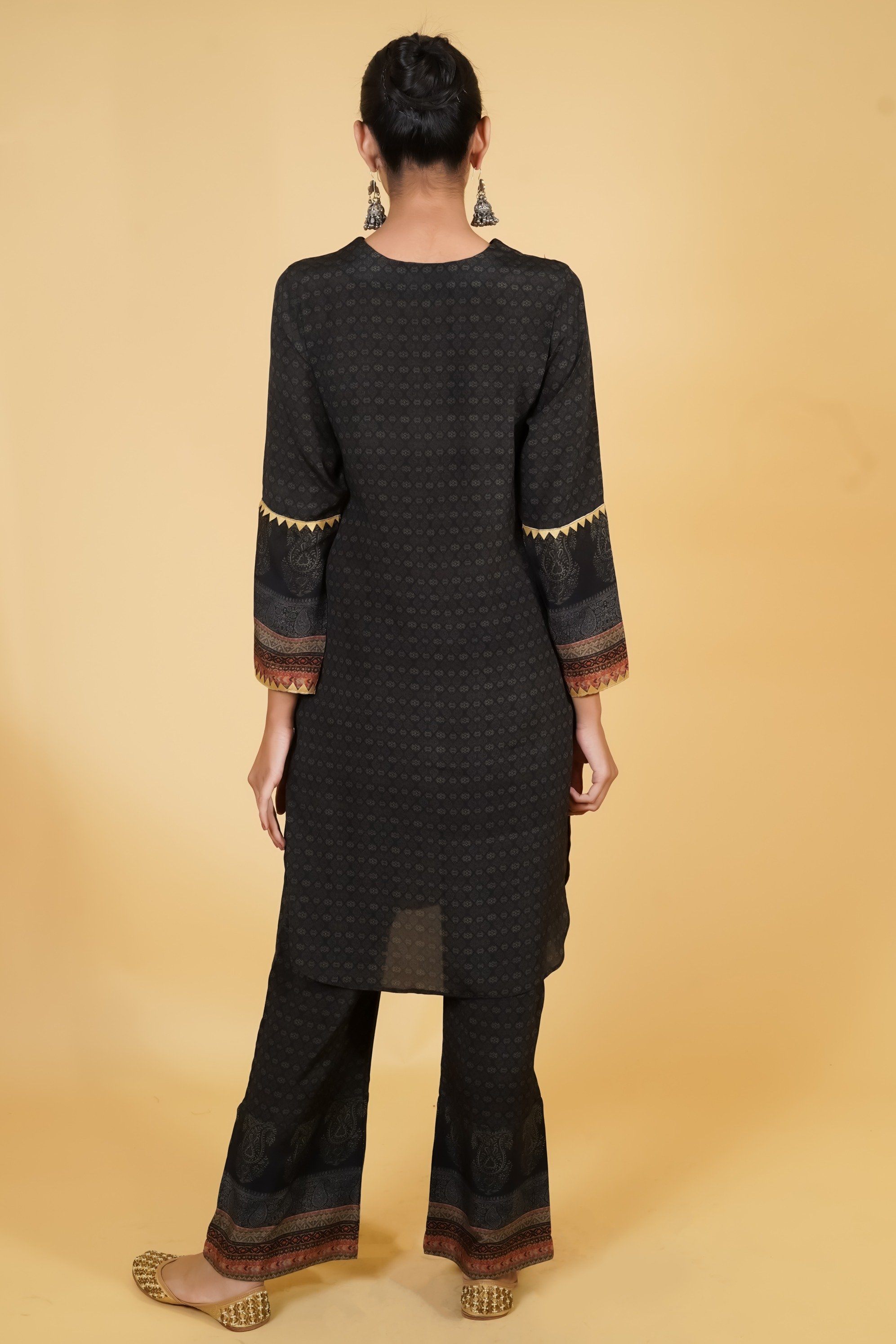 Retromotive Black Kurta Set - Neetika Chopra