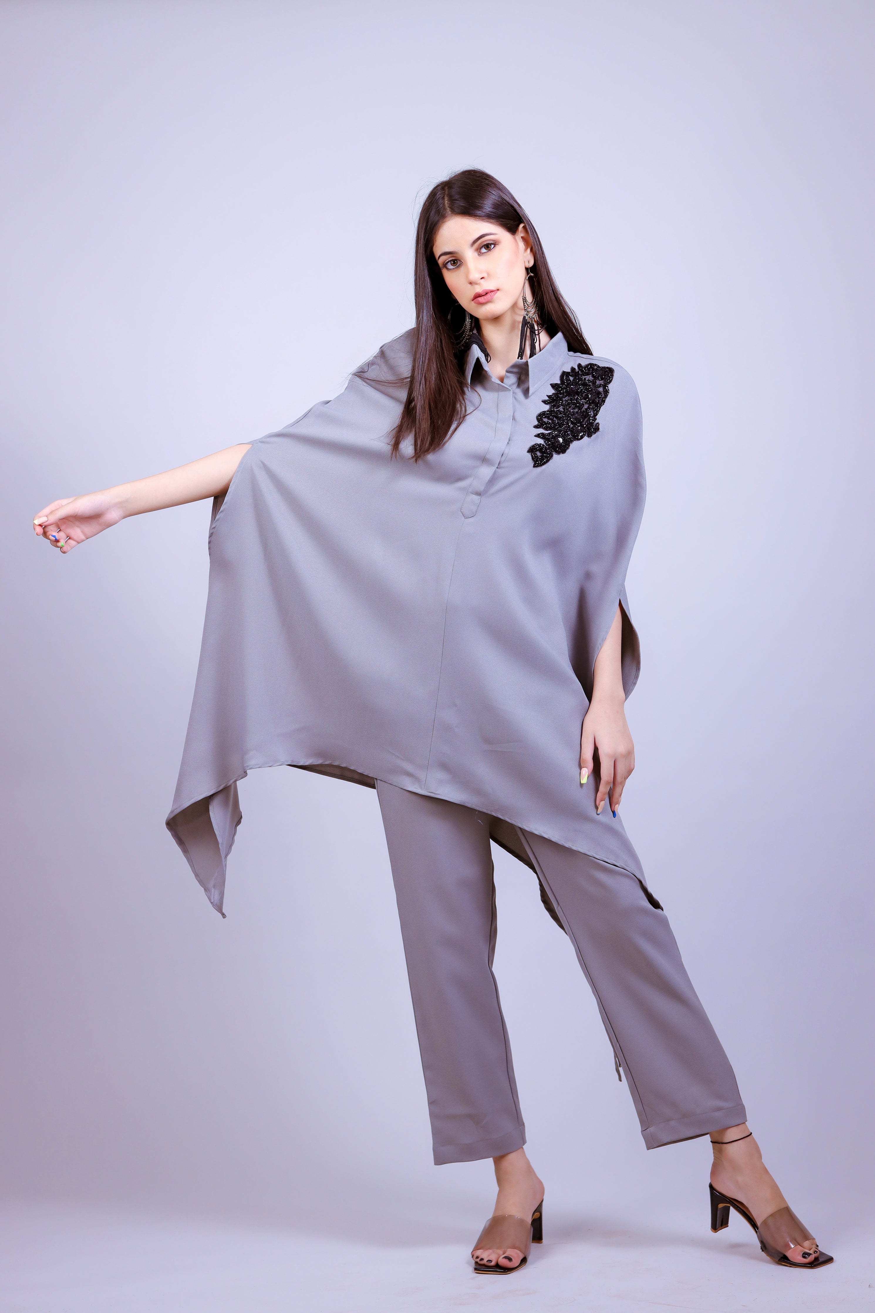 Grey Bubble Black Motif Kaftaan Co-ord Set - Neetika Chopra