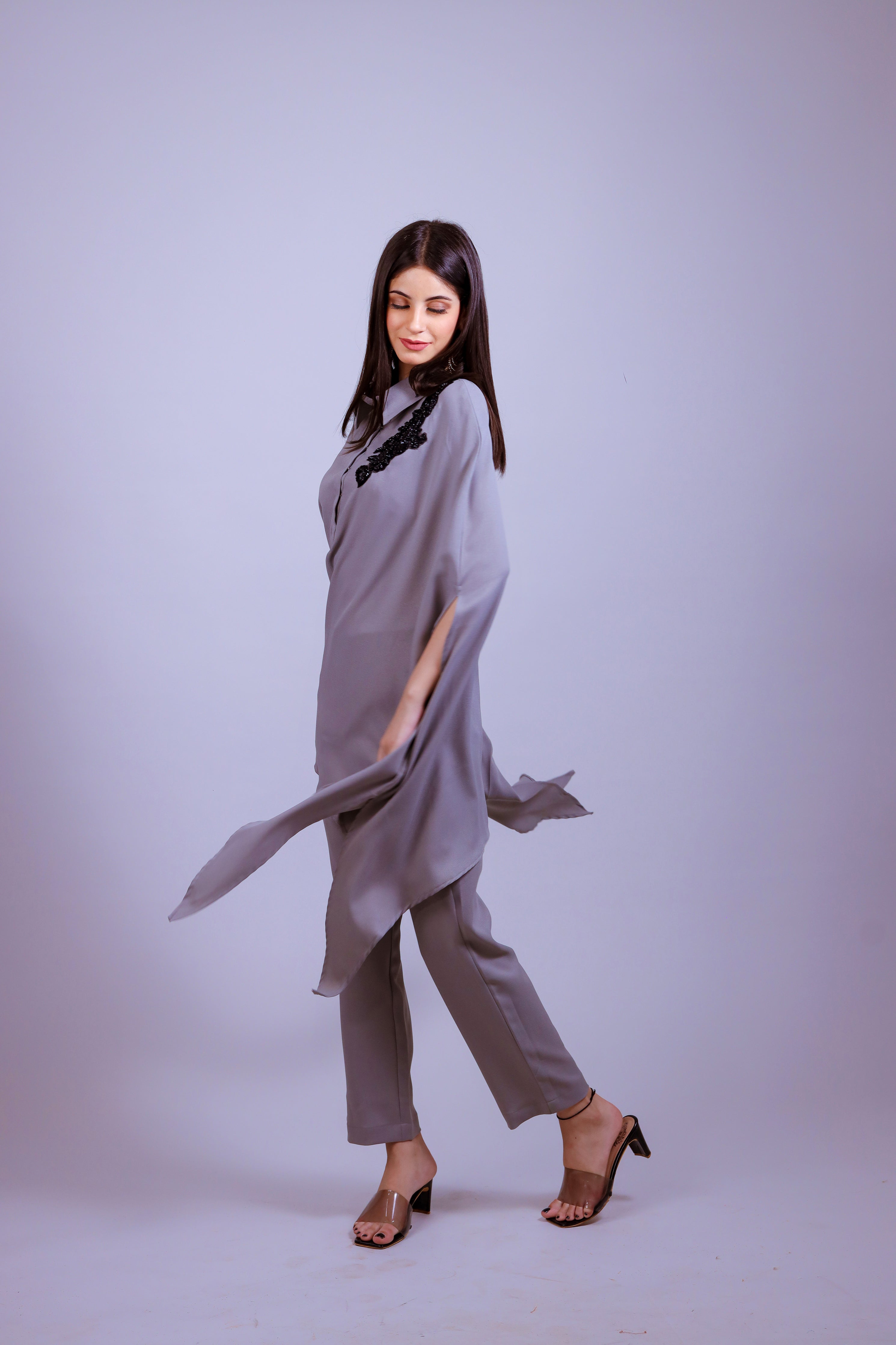 Grey Bubble Black Motif Kaftaan Co-ord Set - Neetika Chopra