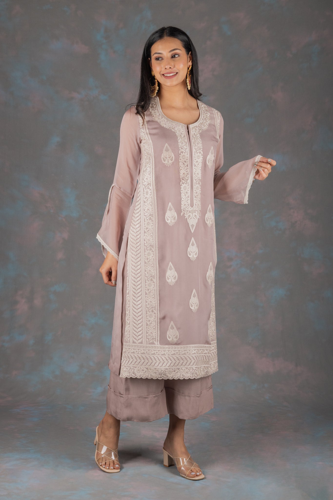 Taffy Embroidery Kurta Set - Neetika Chopra