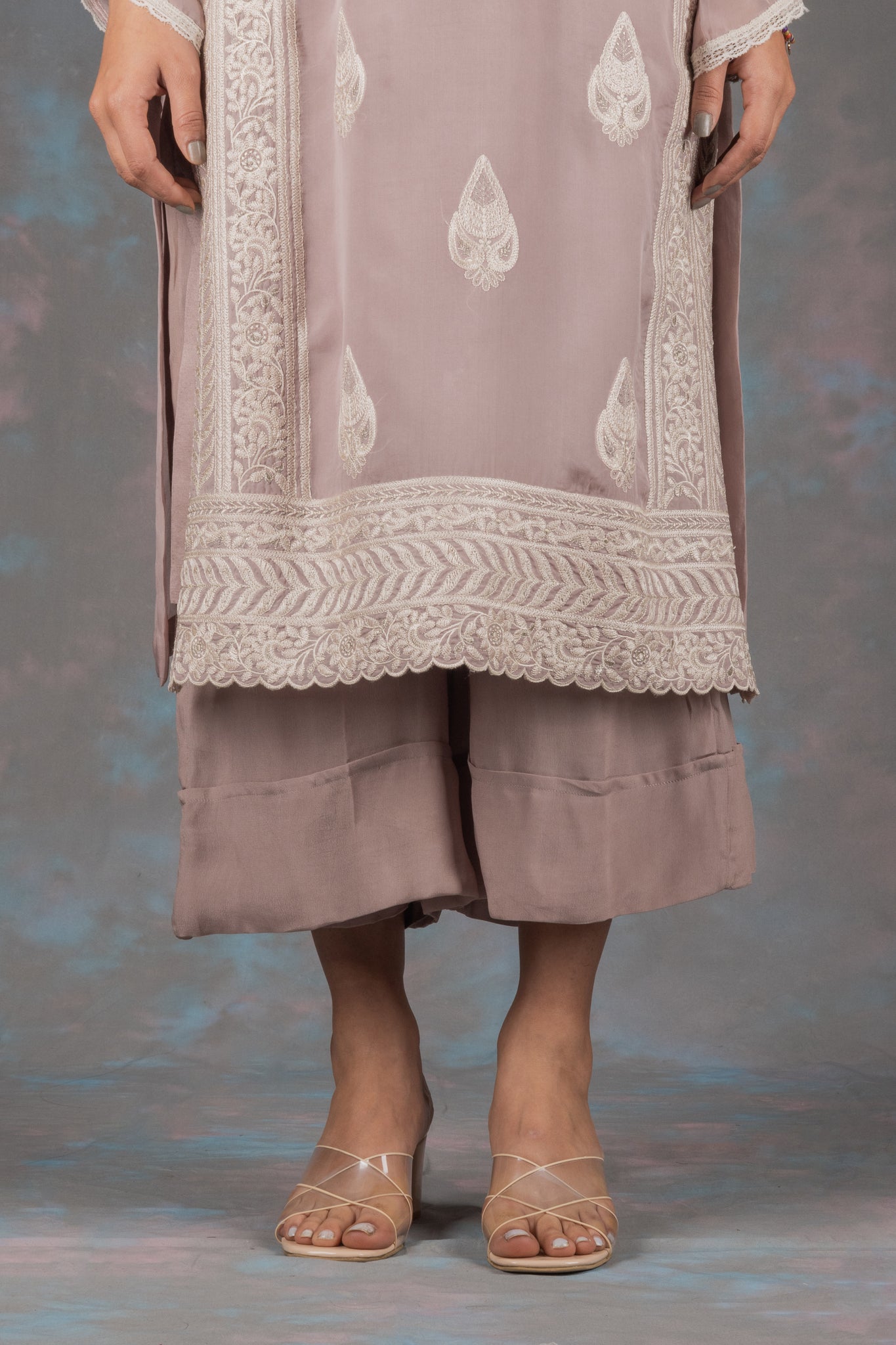Taffy Embroidery Kurta Set - Neetika Chopra