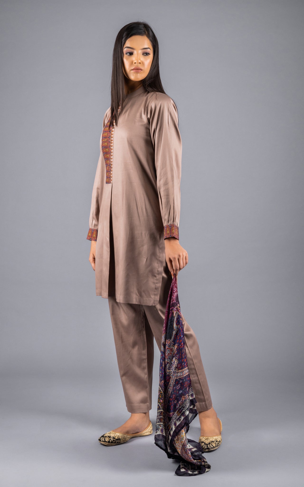 Toosh Cotton Co-ord Set With Kamalkari Printed Scarf - Neetika Chopra