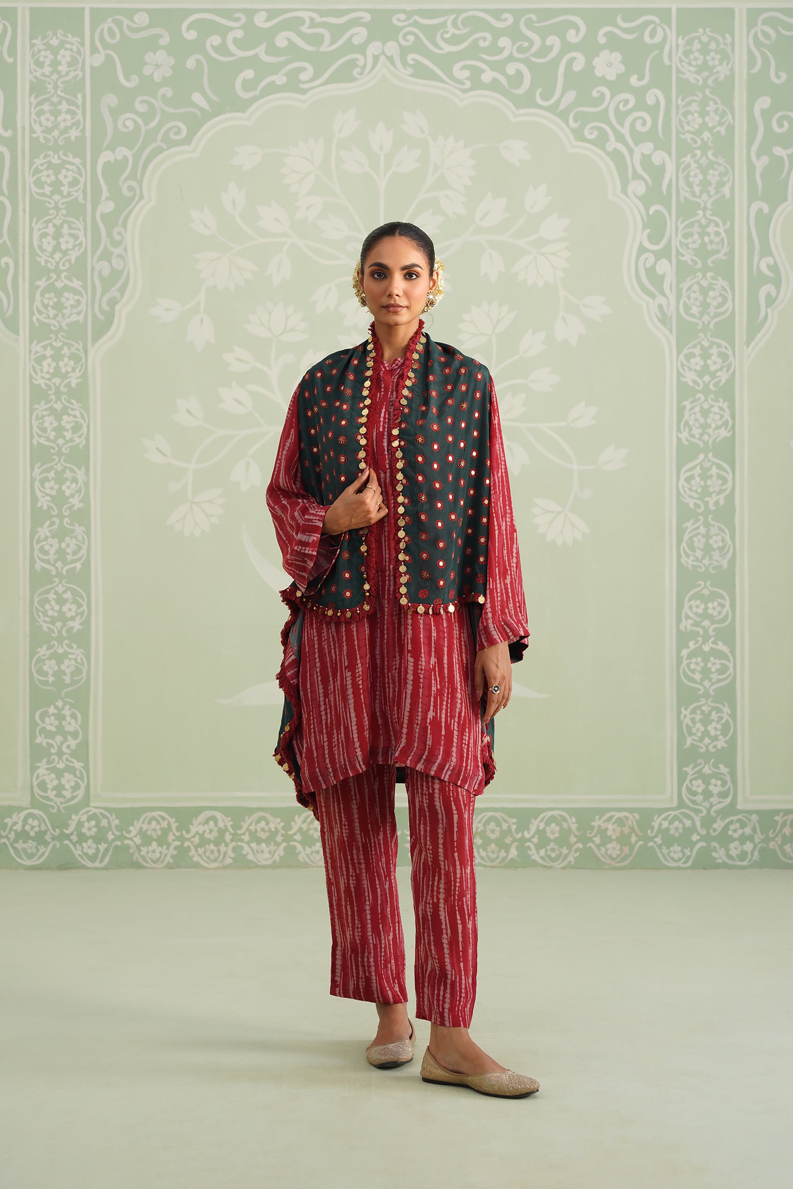 Riana Embroidered Crepe Matching Set