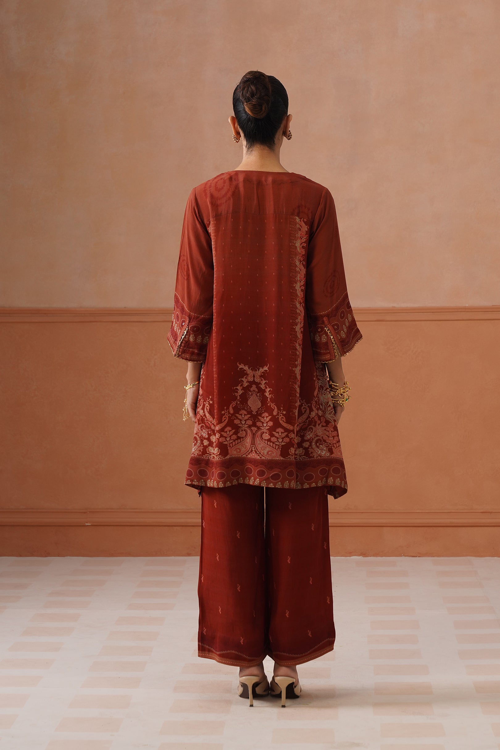 Alizeh Linen Hand Embroidered Matching Set