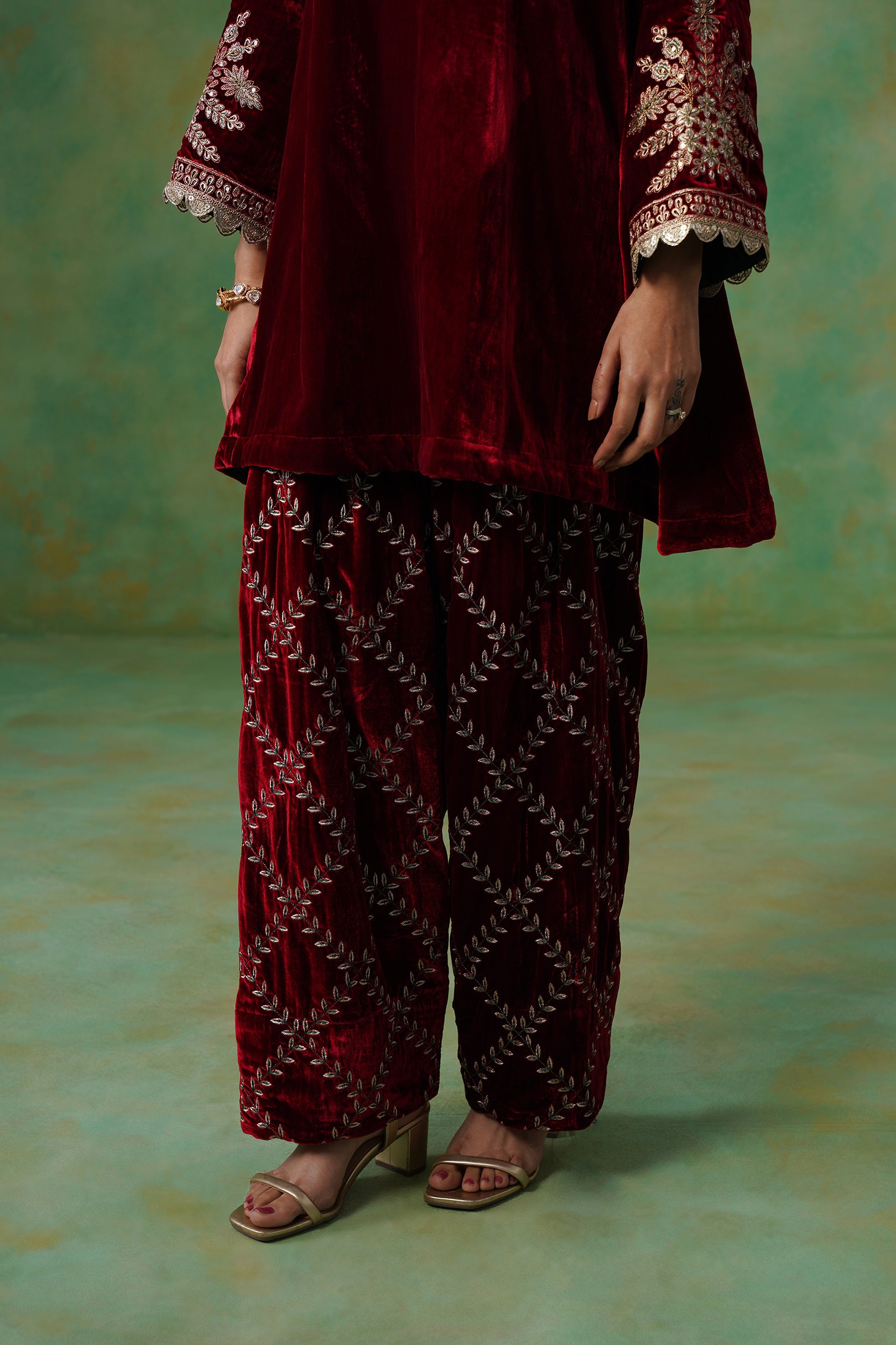 Kashvi Velvet Embroidered Suit Set