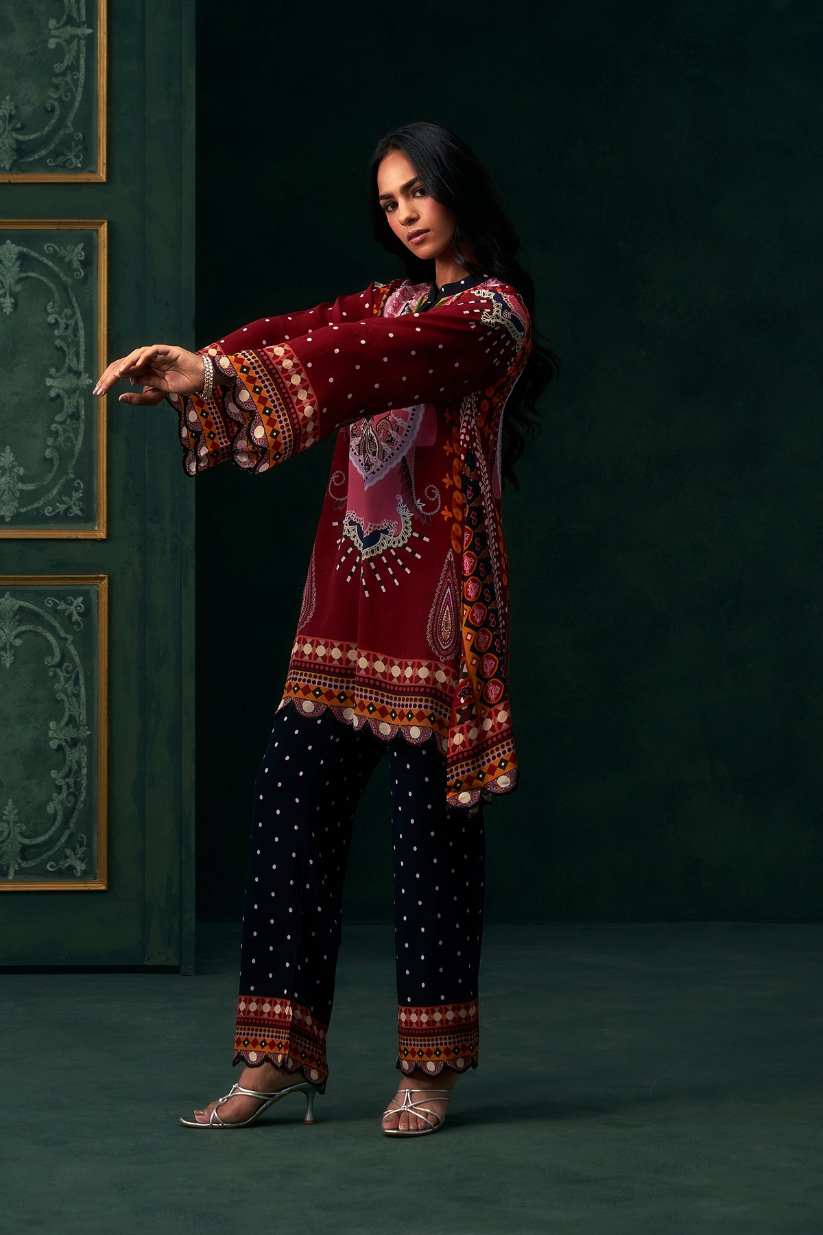Tavira Crepe Printed Suit Set