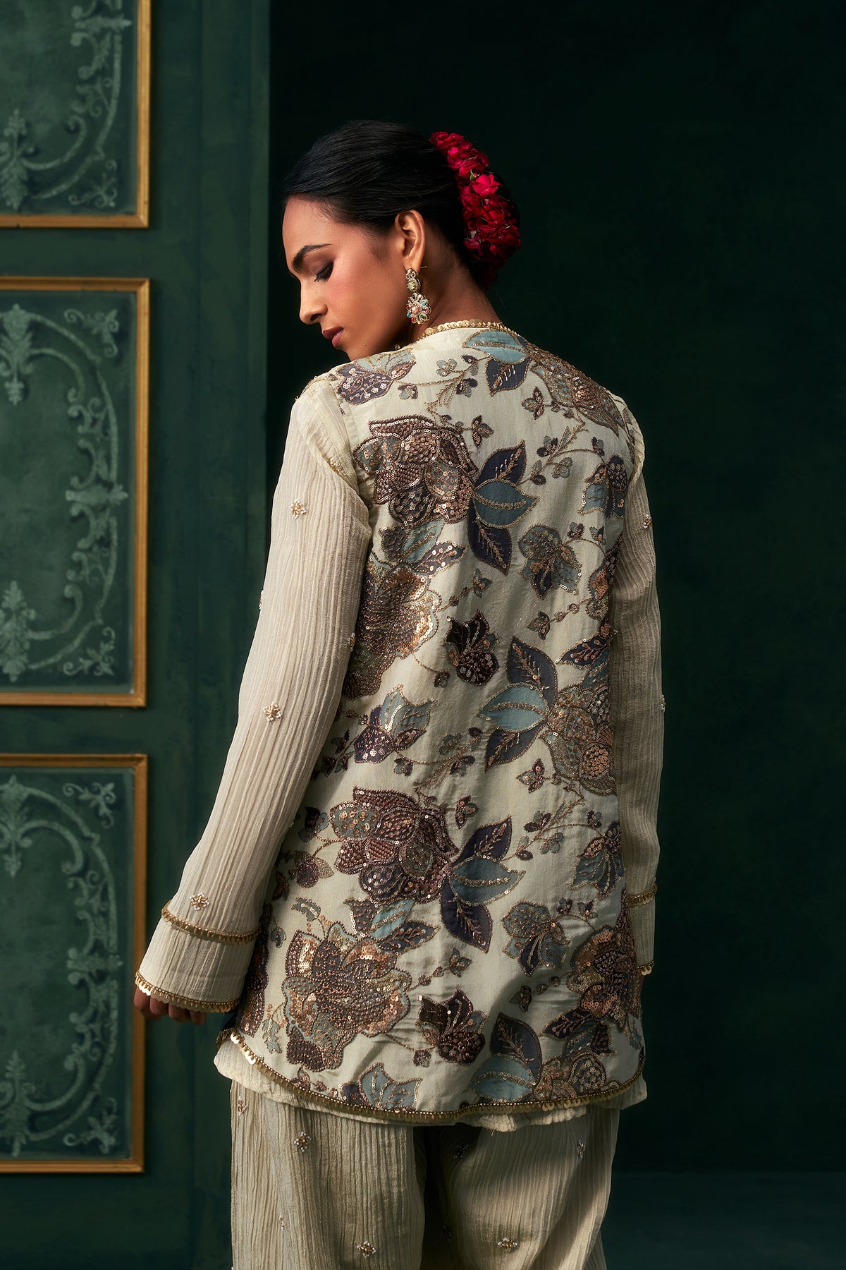Yashvi Crinkled Tissue Embroidered Jacket Set