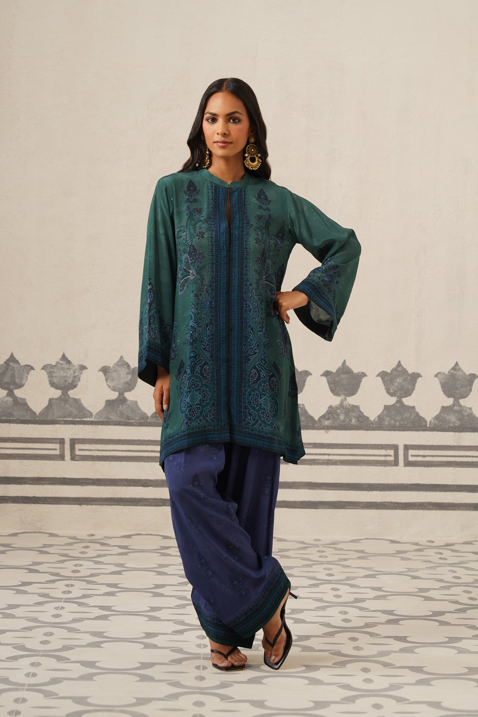Noor Crepe Printed Suit Set