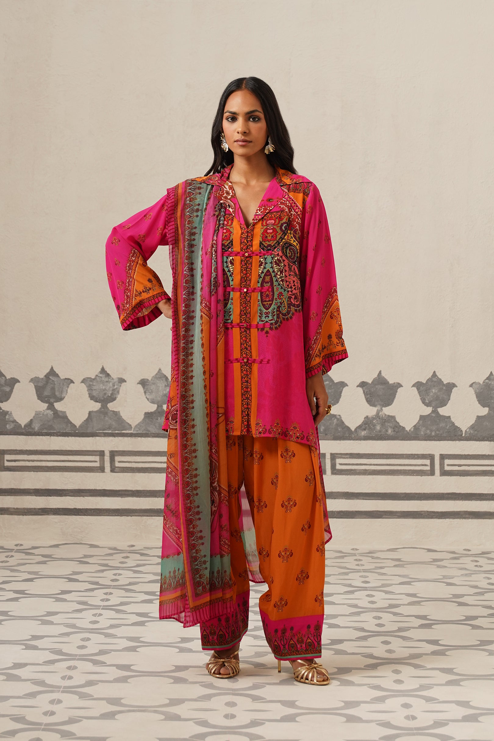 Reet Crepe Printed Suit Set