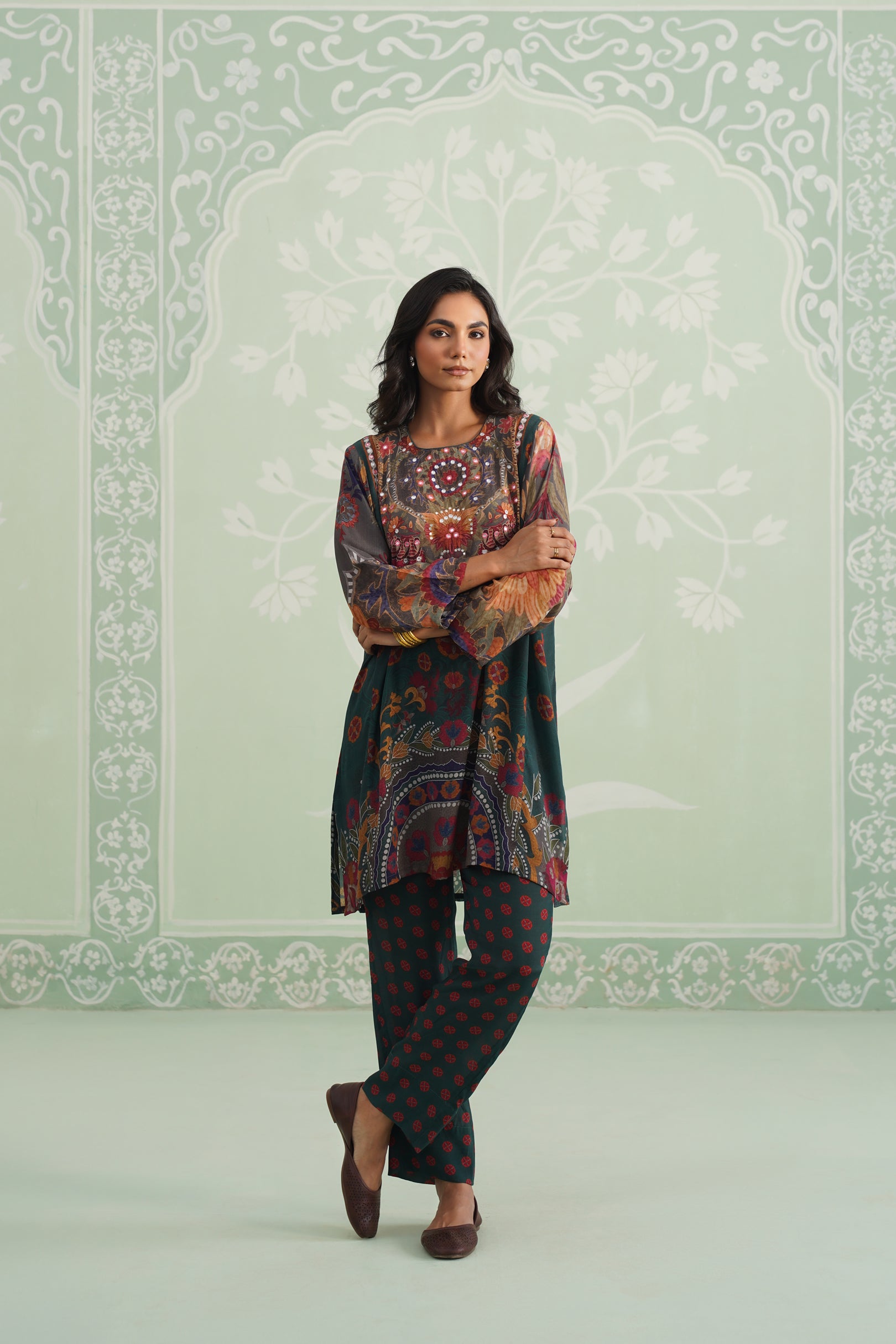 Kinni Printed Hand Embroidered Crepe Matching Set
