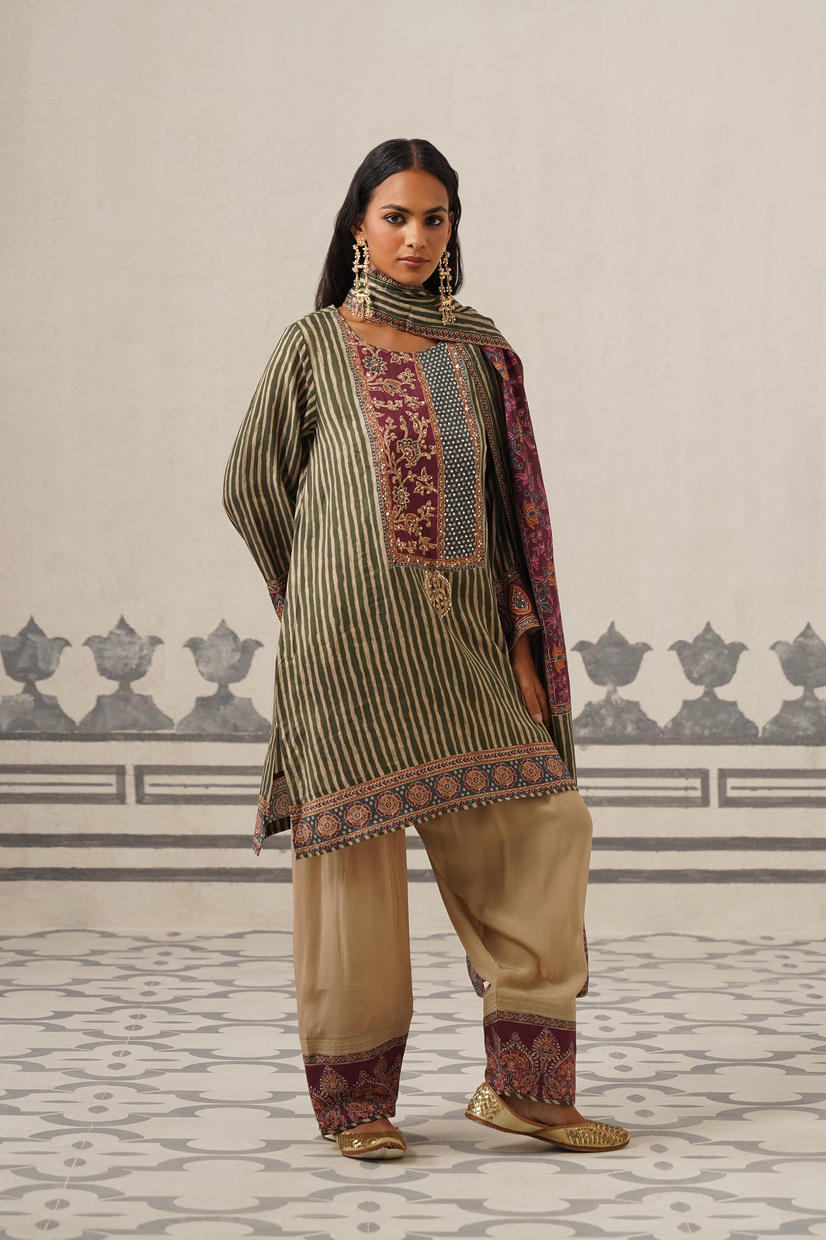Najma Muslin Crepe Embroidered Suit Set