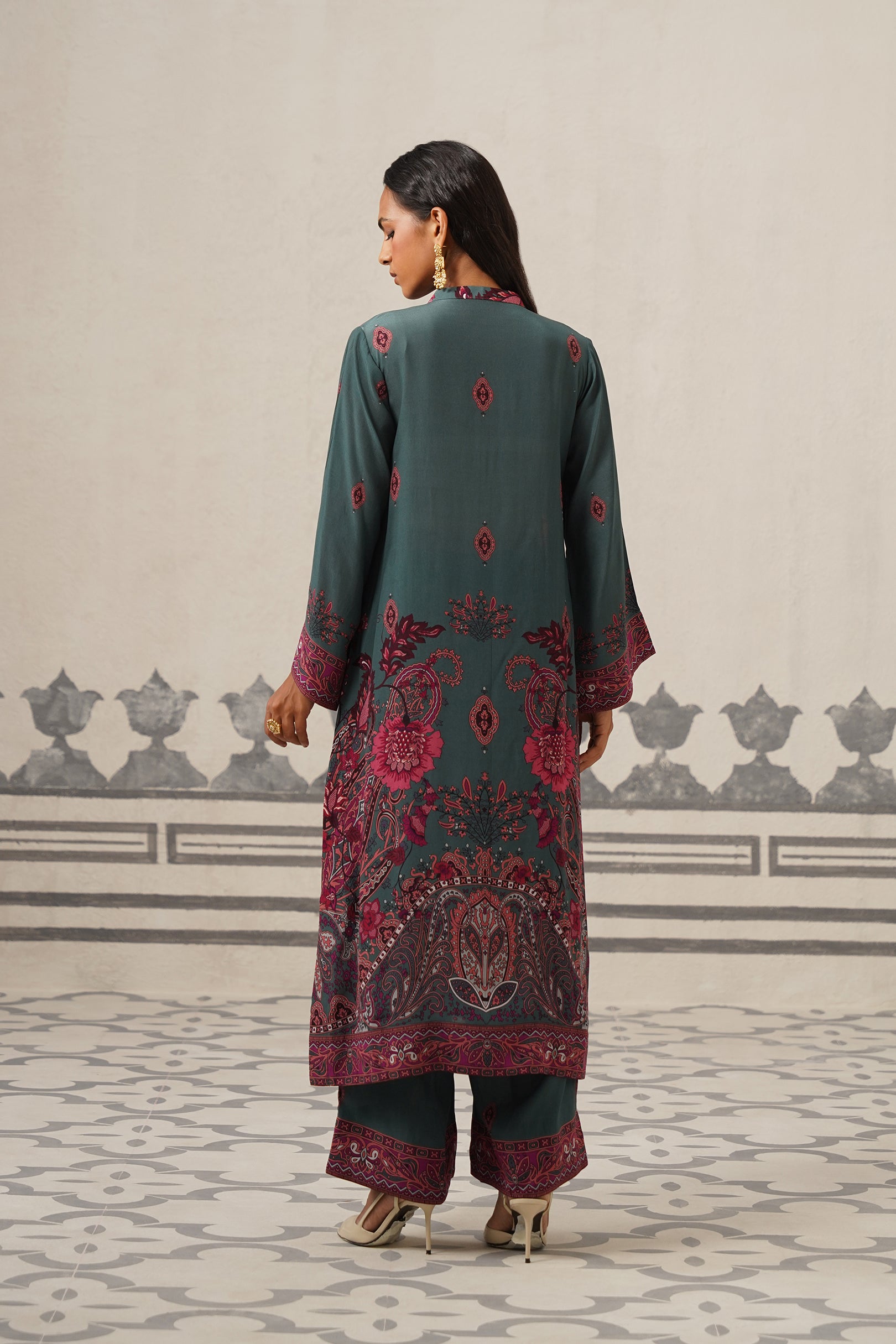 Kuhu Crepe Printed Embroidered Suit Set