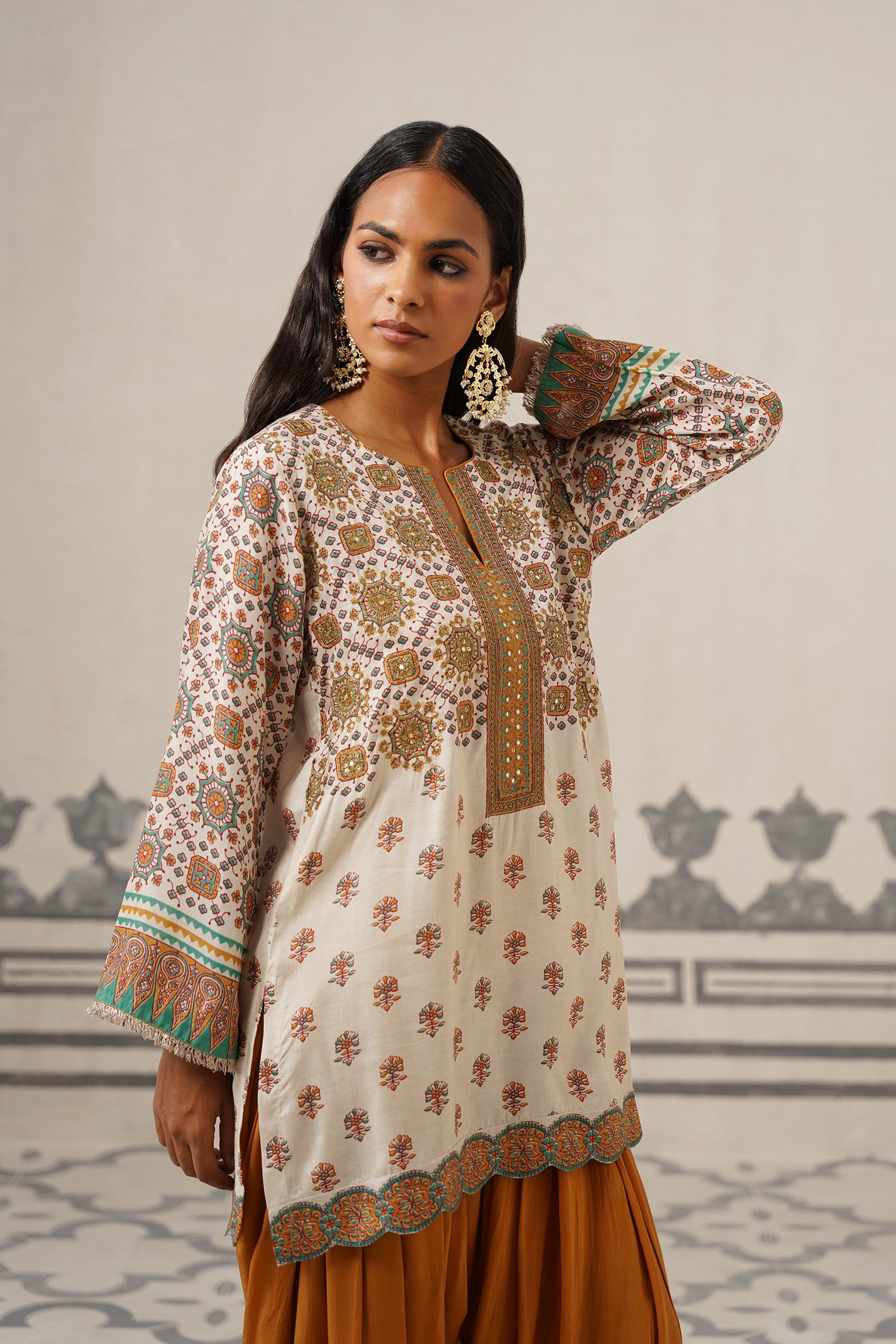 Maham Muslin Printed Suit Set