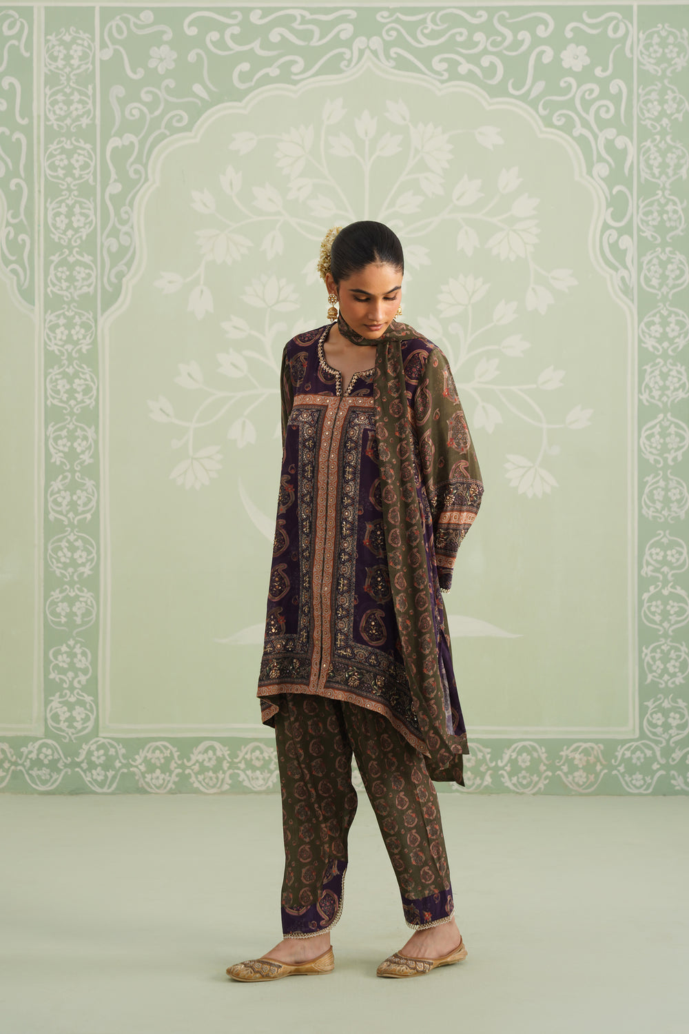 Mehza Hand Embroidered Crepe Matching Set | Neetika Chopra