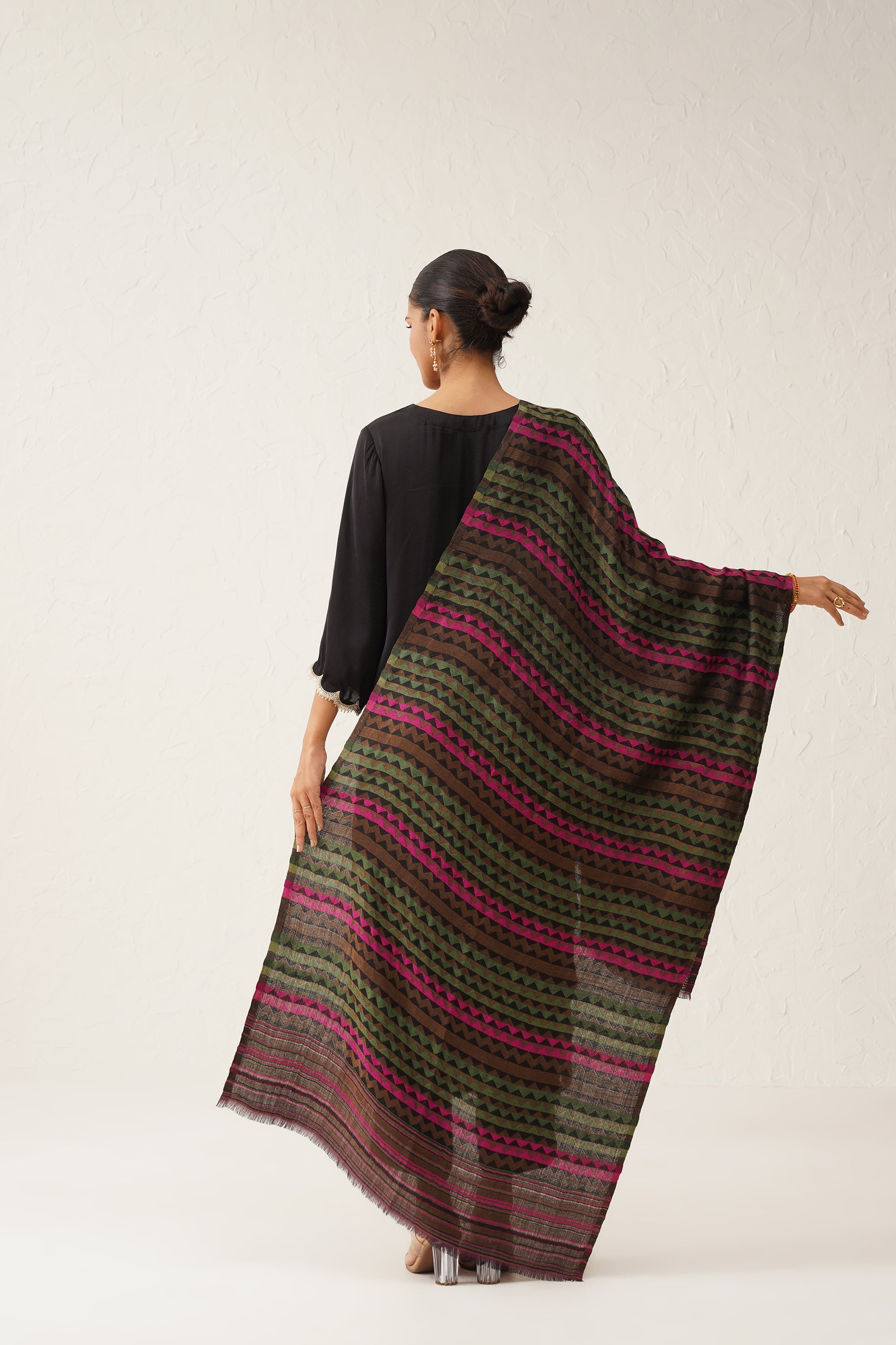 Zig Zag Lurex Woollen Stole - Neetika Chopra