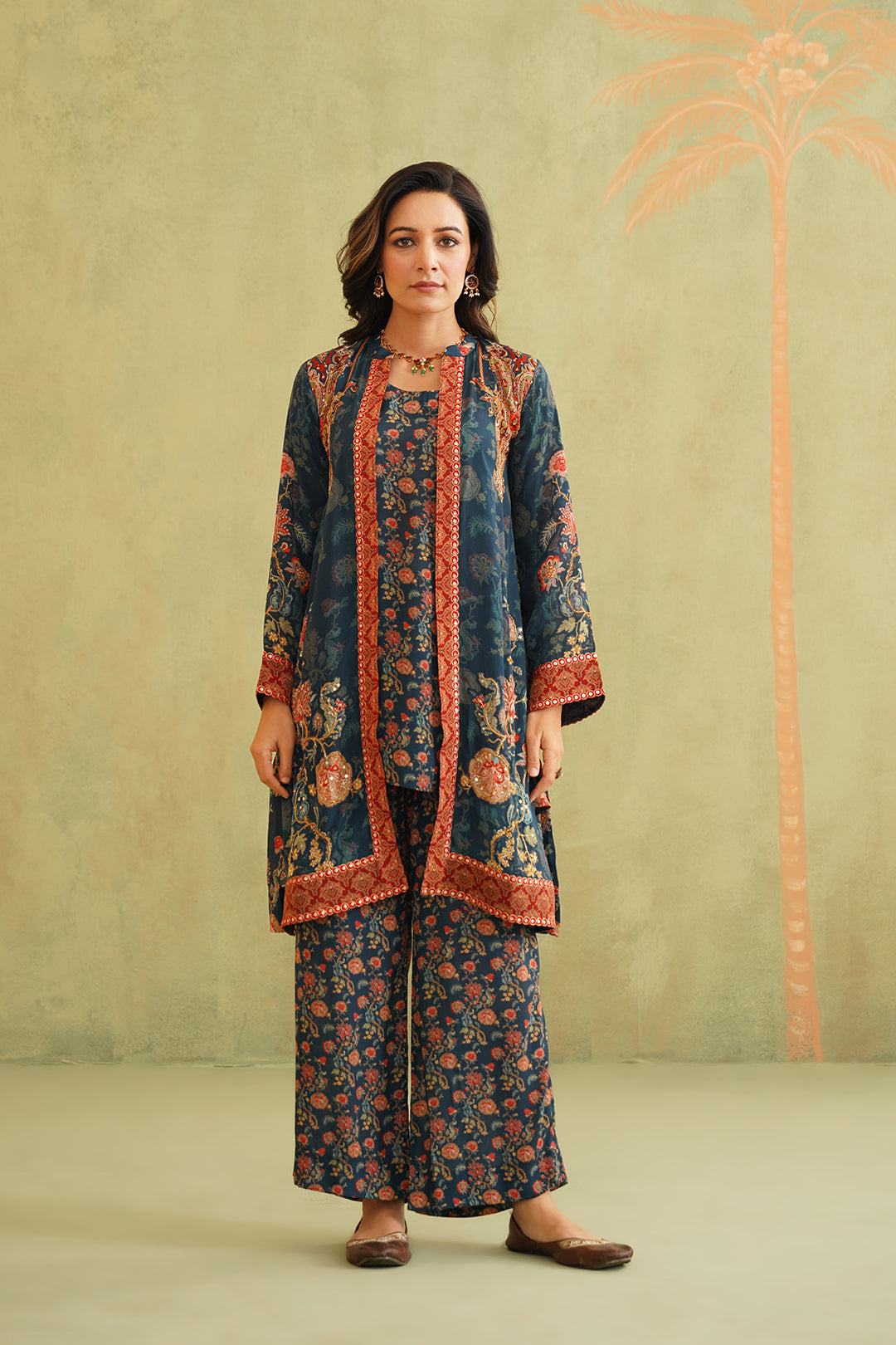 FAYRA HAND EMBROIDERED CREPE MATCHING SET