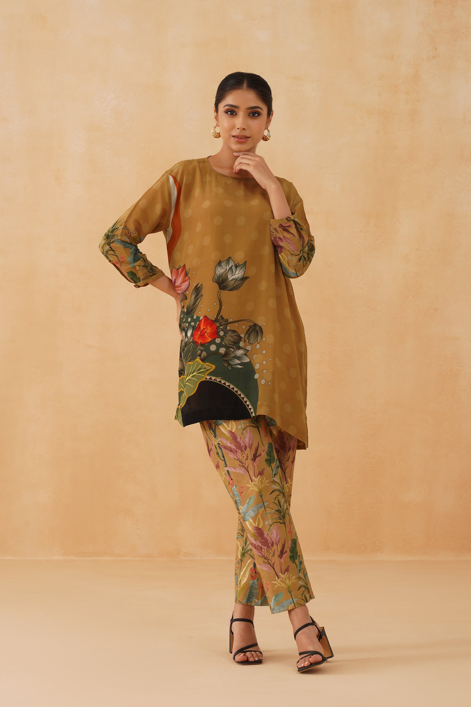 Water Lily Linen Crepe Matching Set - Neetika Chopra
