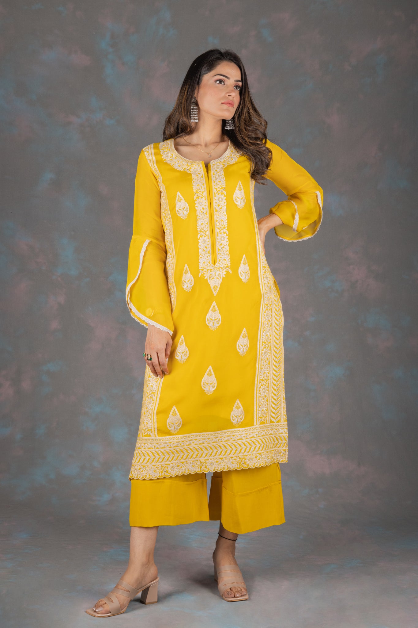 Dandelion Embroidered Kurta Set - Neetika Chopra
